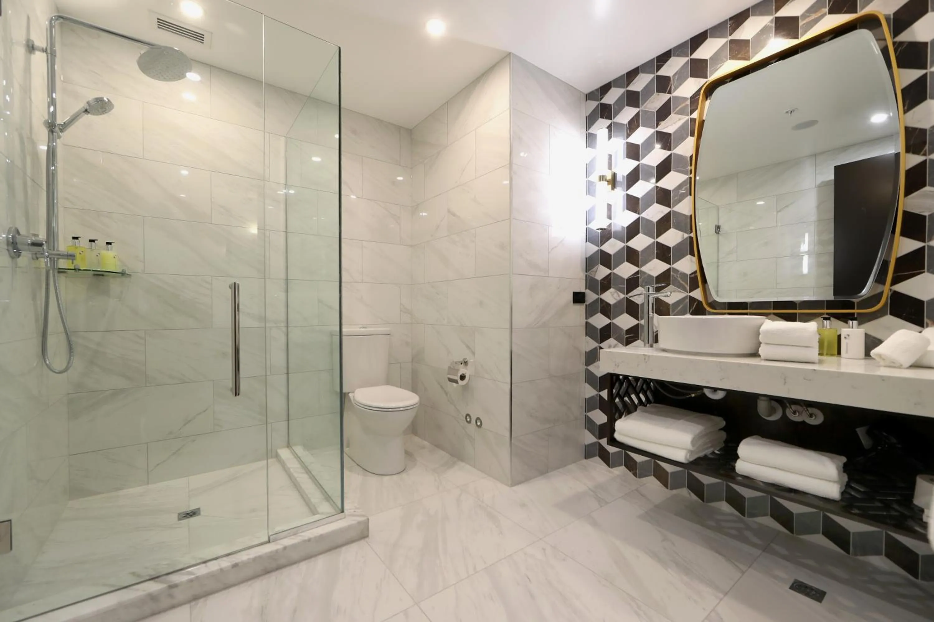 Bathroom in Swiss-Belhotel Napier