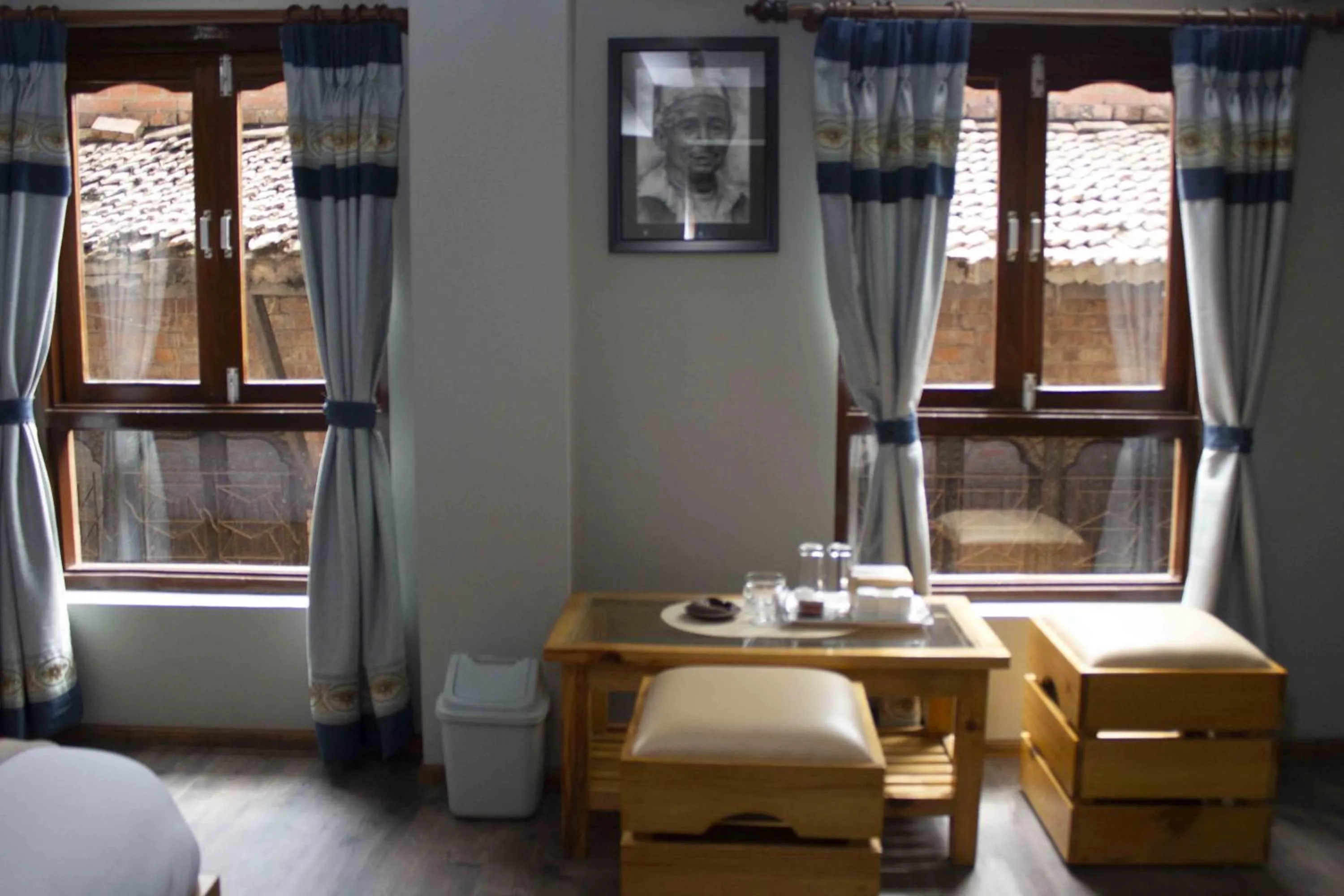 Shower in Inn Sangrahalaya