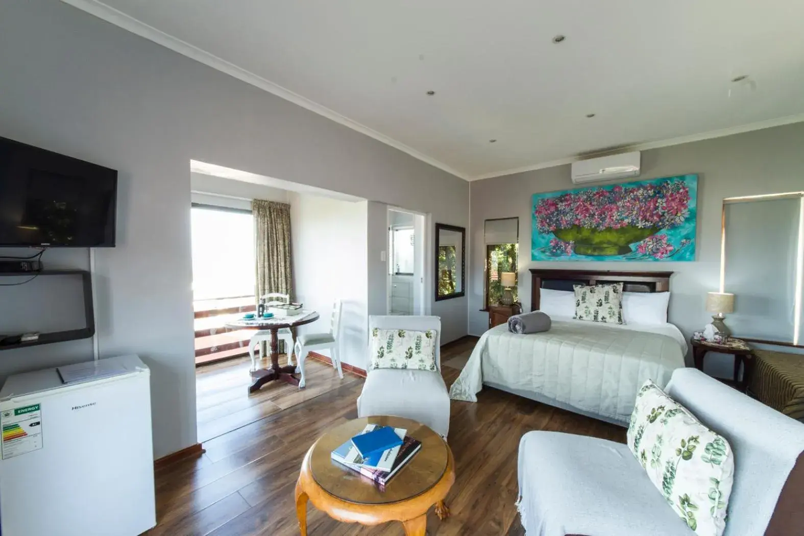 Deluxe Double Room with Sea View in @Abelia Guest House Deluxe Double Room with Sea View in @Abelia Guest House