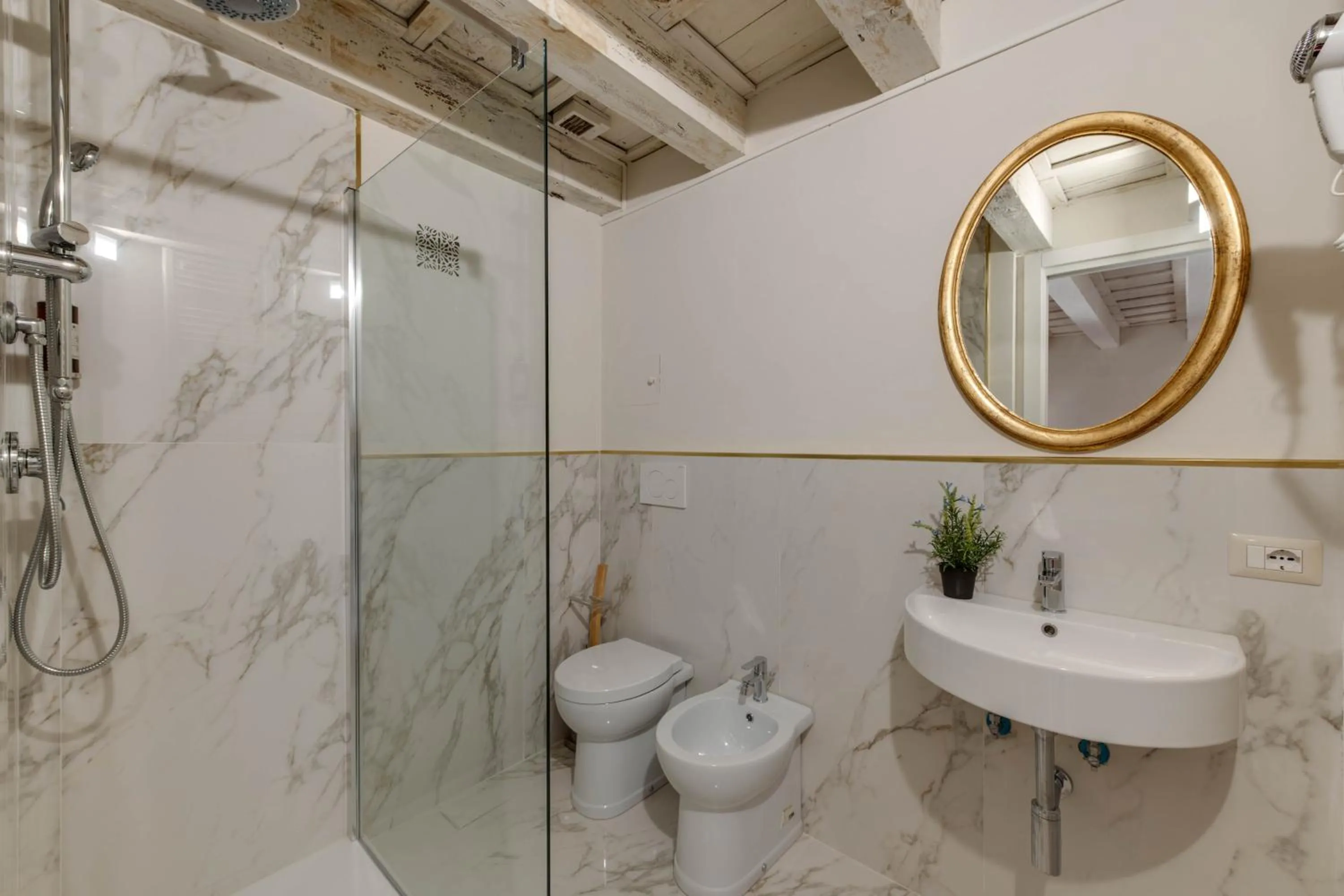 Bathroom in Residenza d'Epoca Sant Egidio