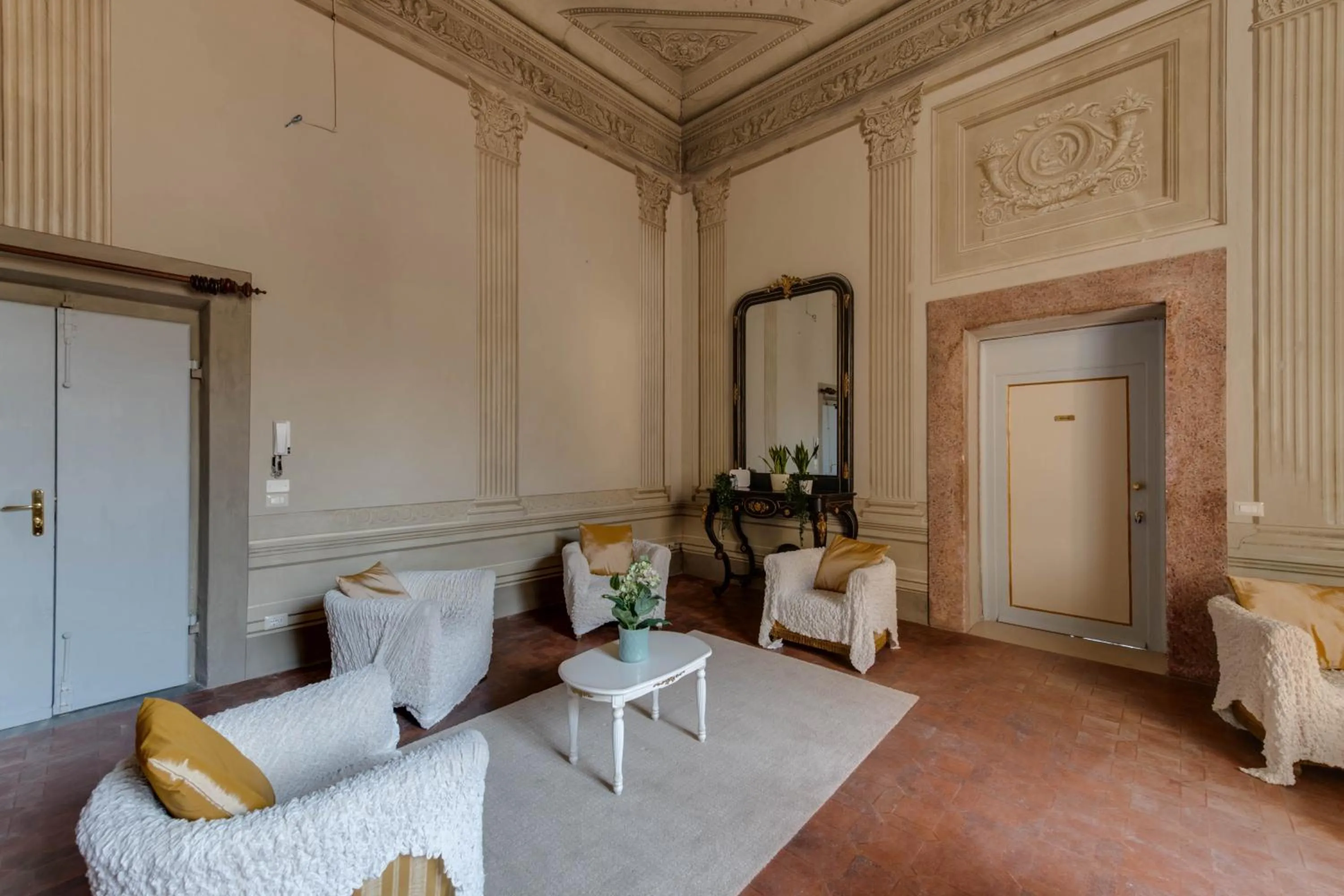 Lobby or reception in Residenza d'Epoca Sant Egidio