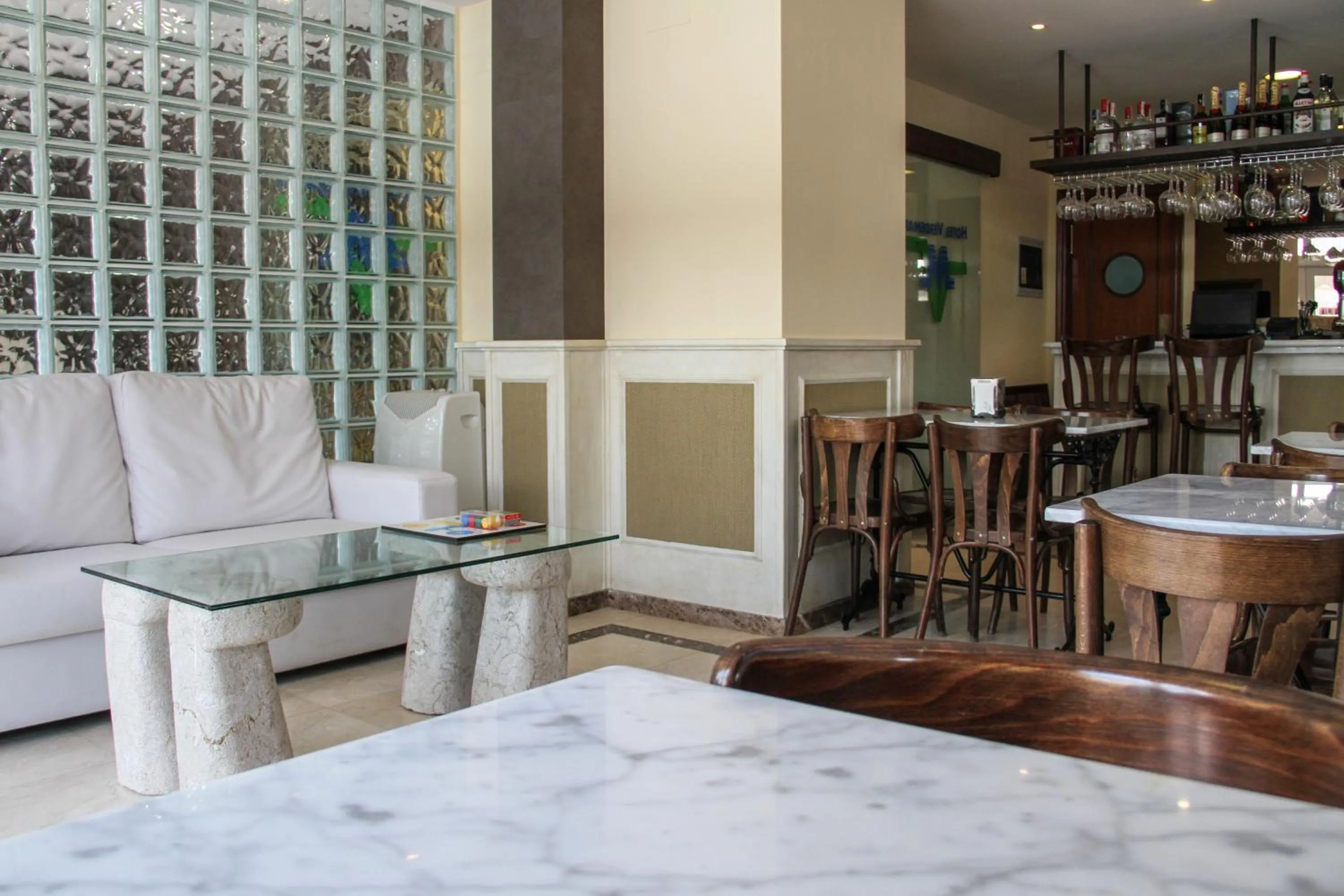Lounge or bar in Hotel Verdemar