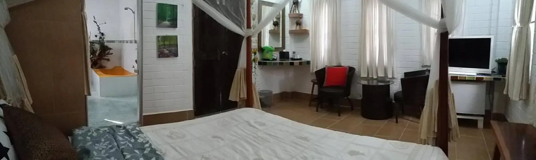 Bed in Banthorphan Resort