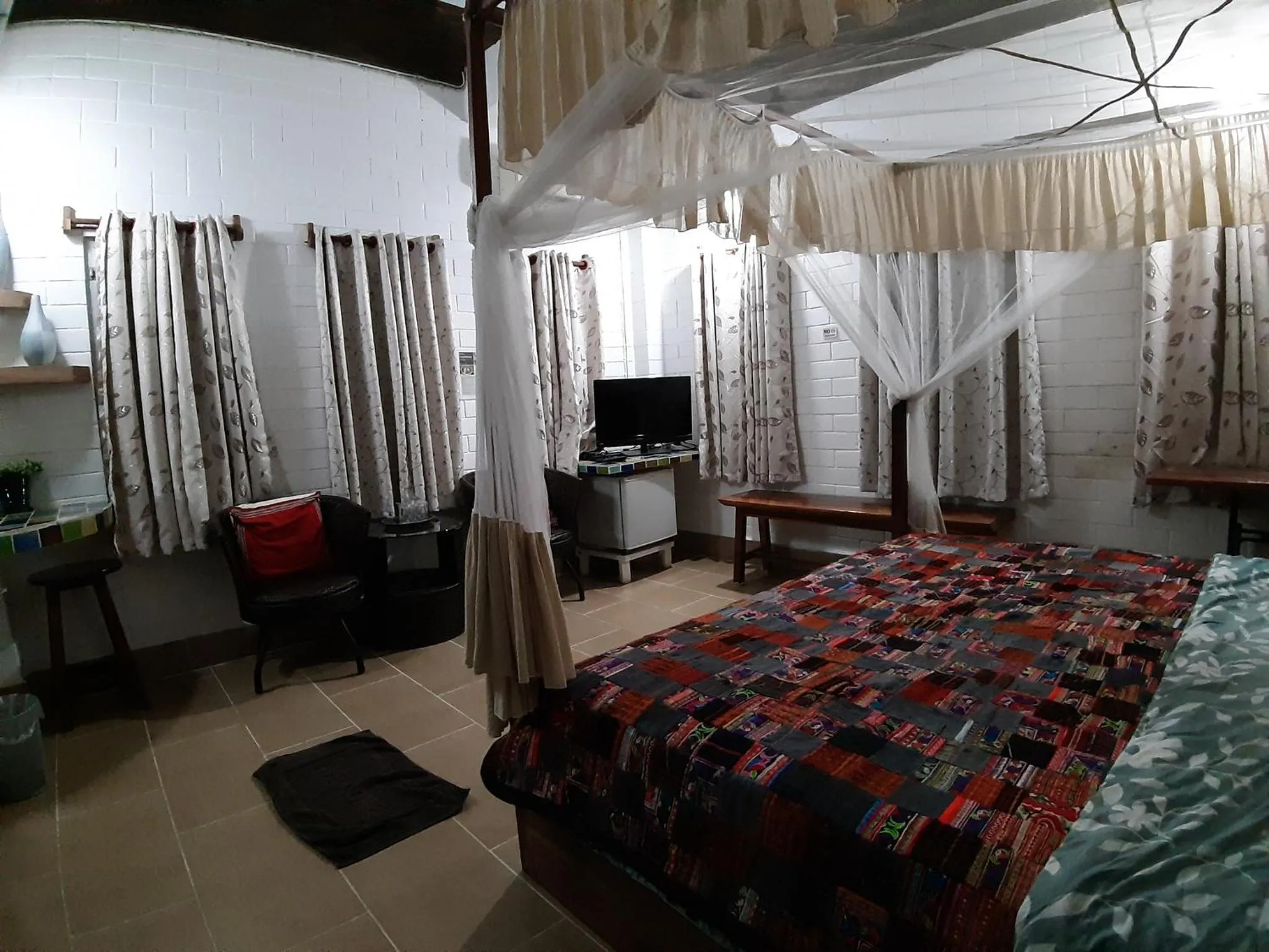 Bed in Banthorphan Resort