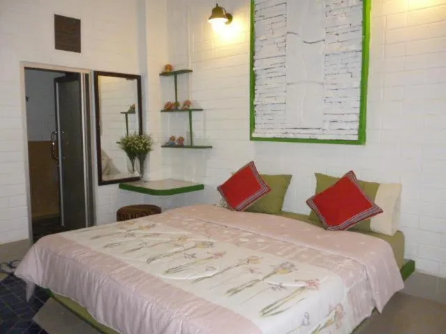 Bed in Banthorphan Resort