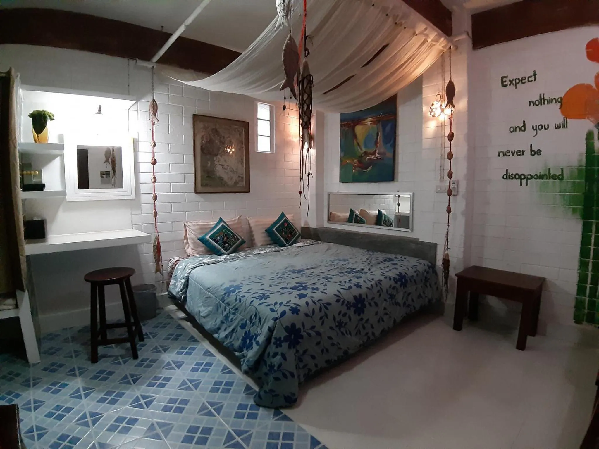 Bed in Banthorphan Resort