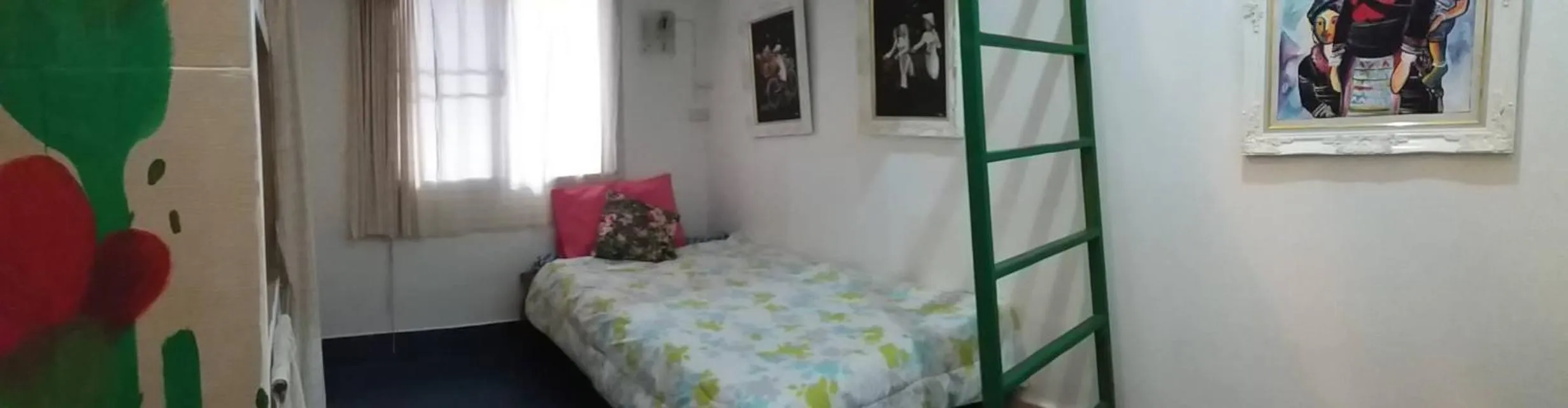 Bed in Banthorphan Resort