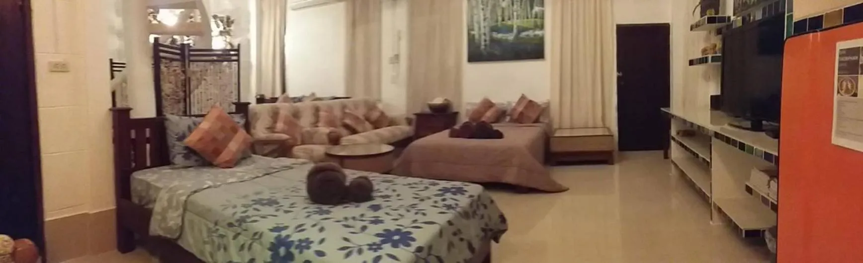 Bed in Banthorphan Resort