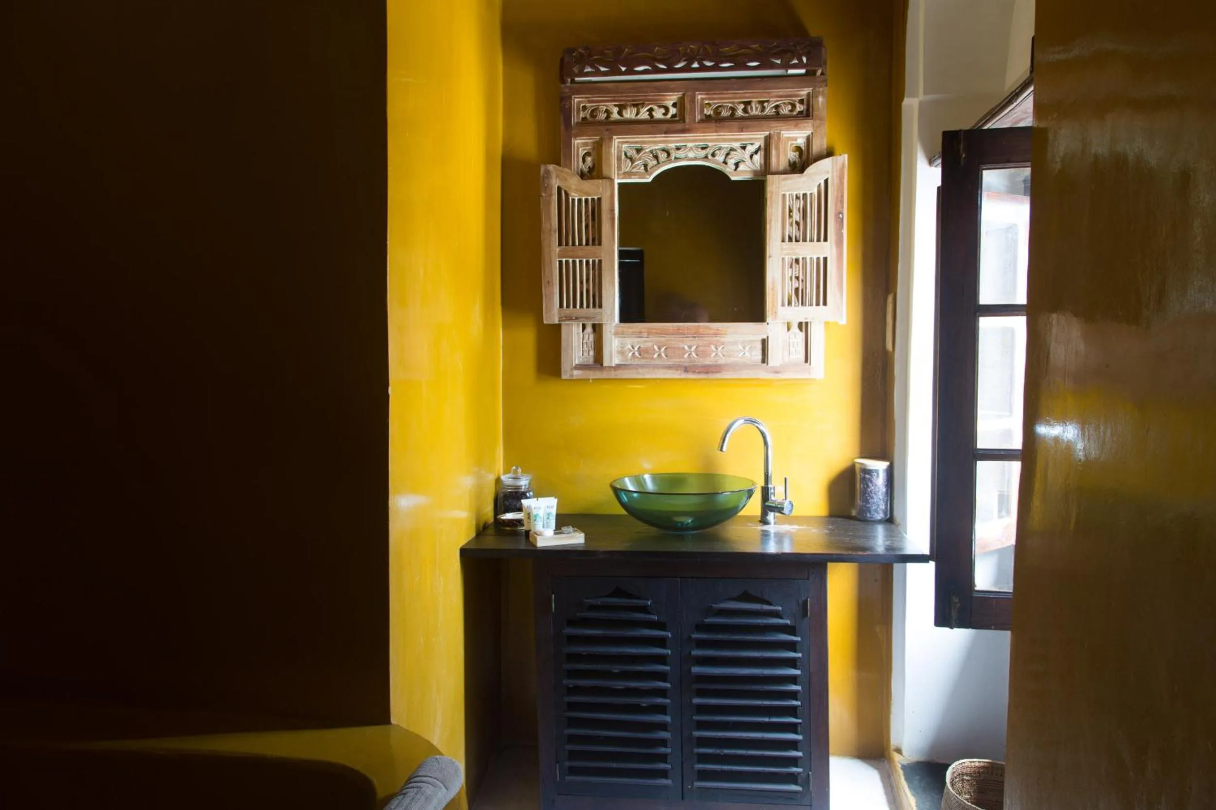 Bathroom in Kholle House