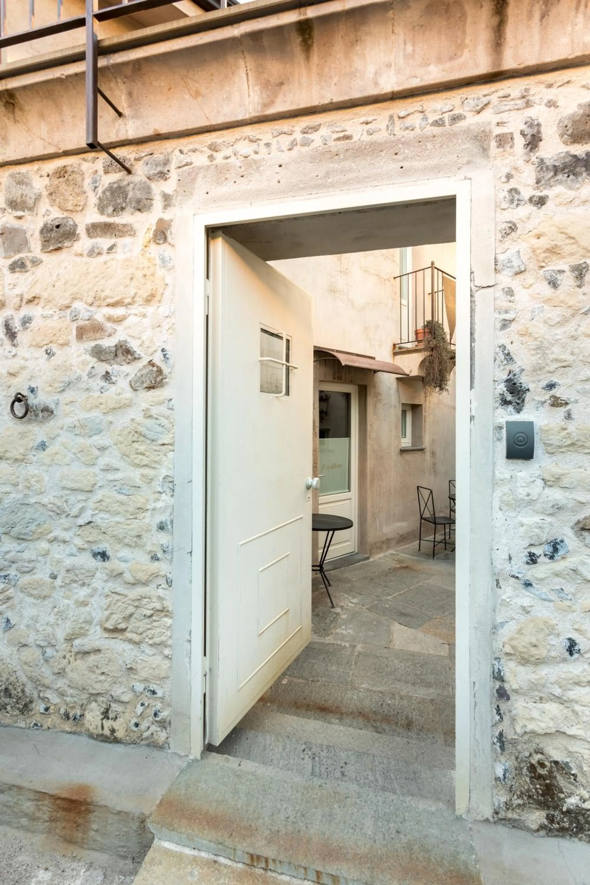 Property building in Il Cortiletto Hotel Maison