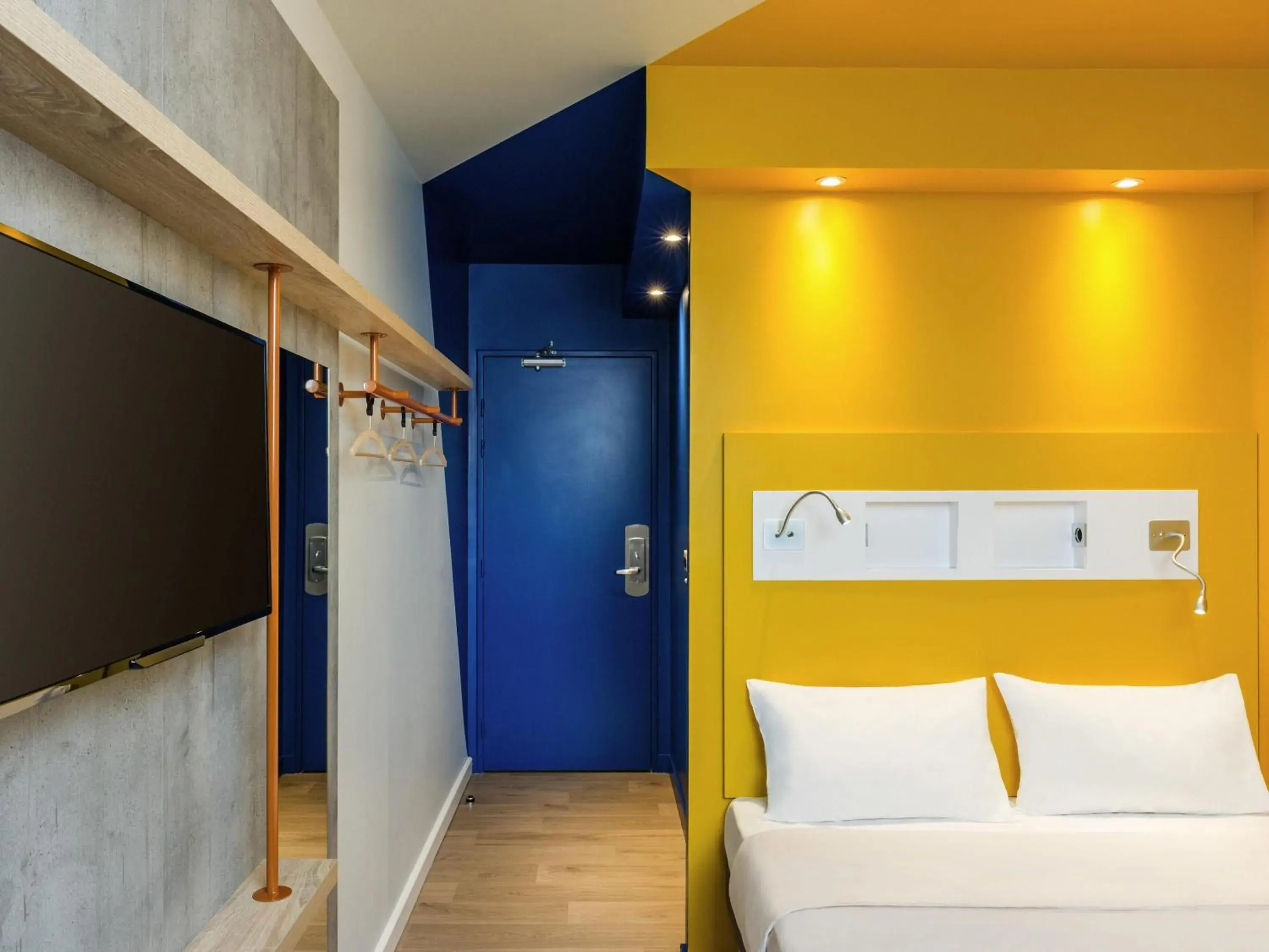 Bedroom, Bed in ibis budget Lyon Est Beynost Bedroom, Bed in ibis budget Lyon Est Beynost