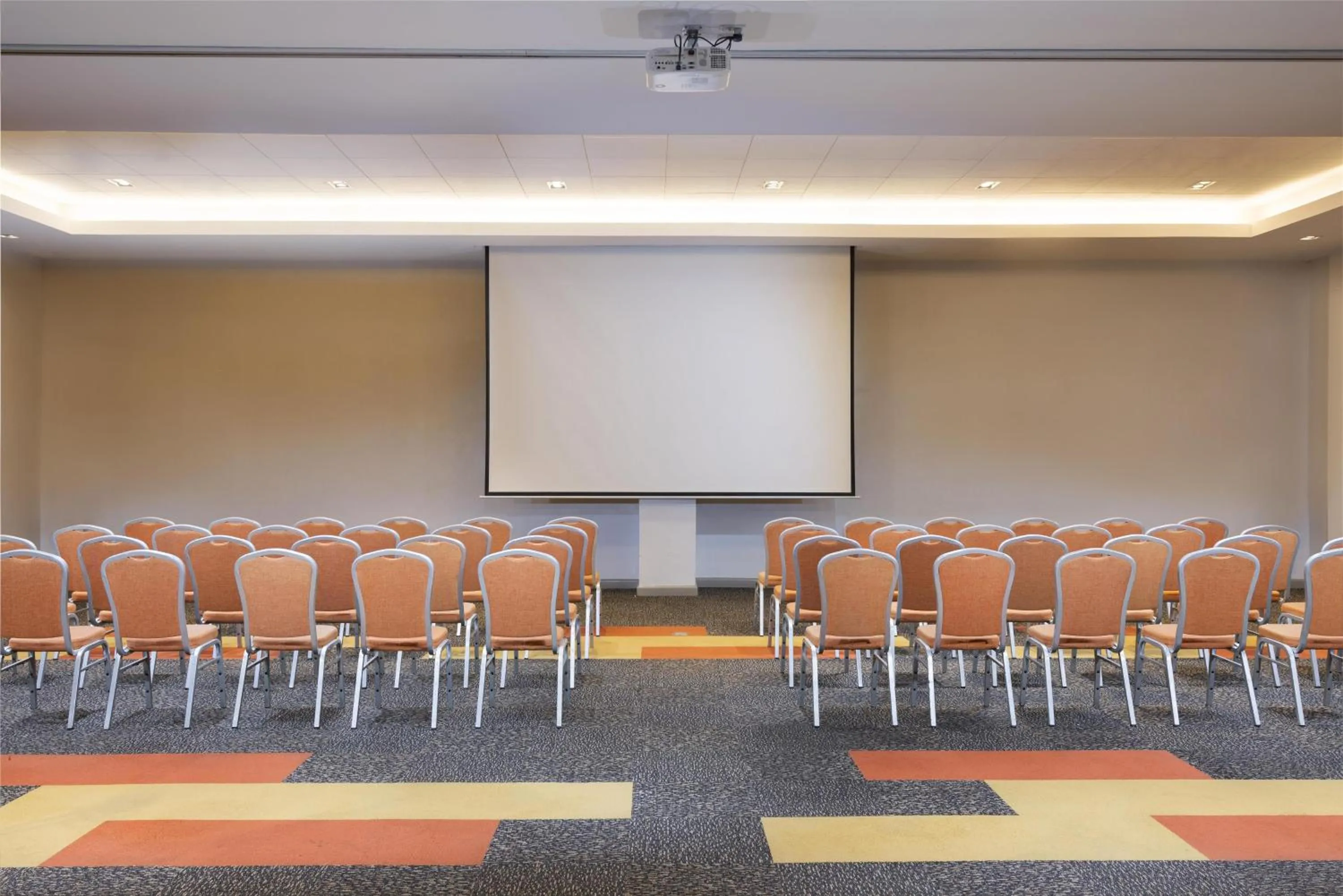 Meeting/conference room in Park Inn By Radisson Iloilo