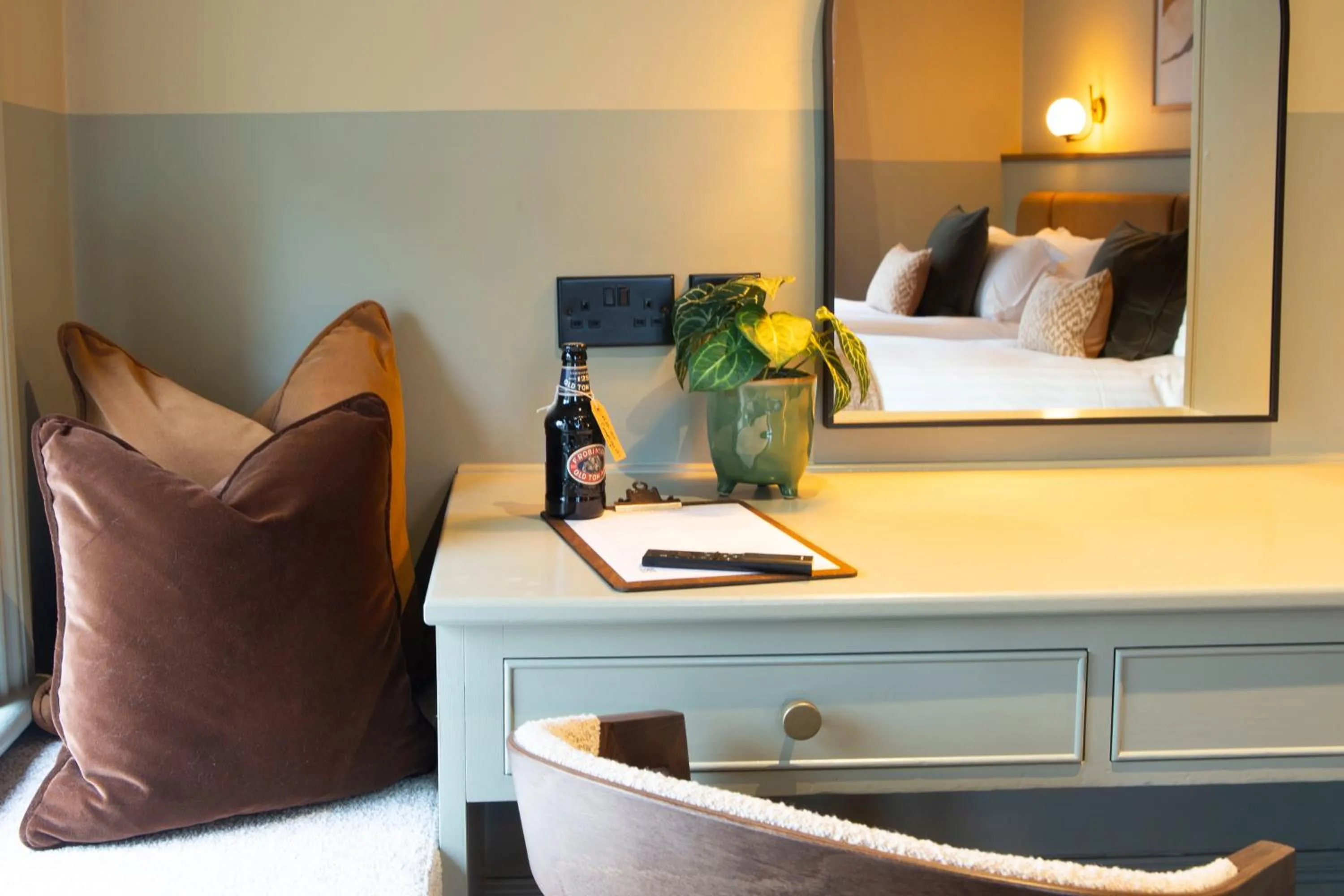 King Room in The Wheatley Arms
