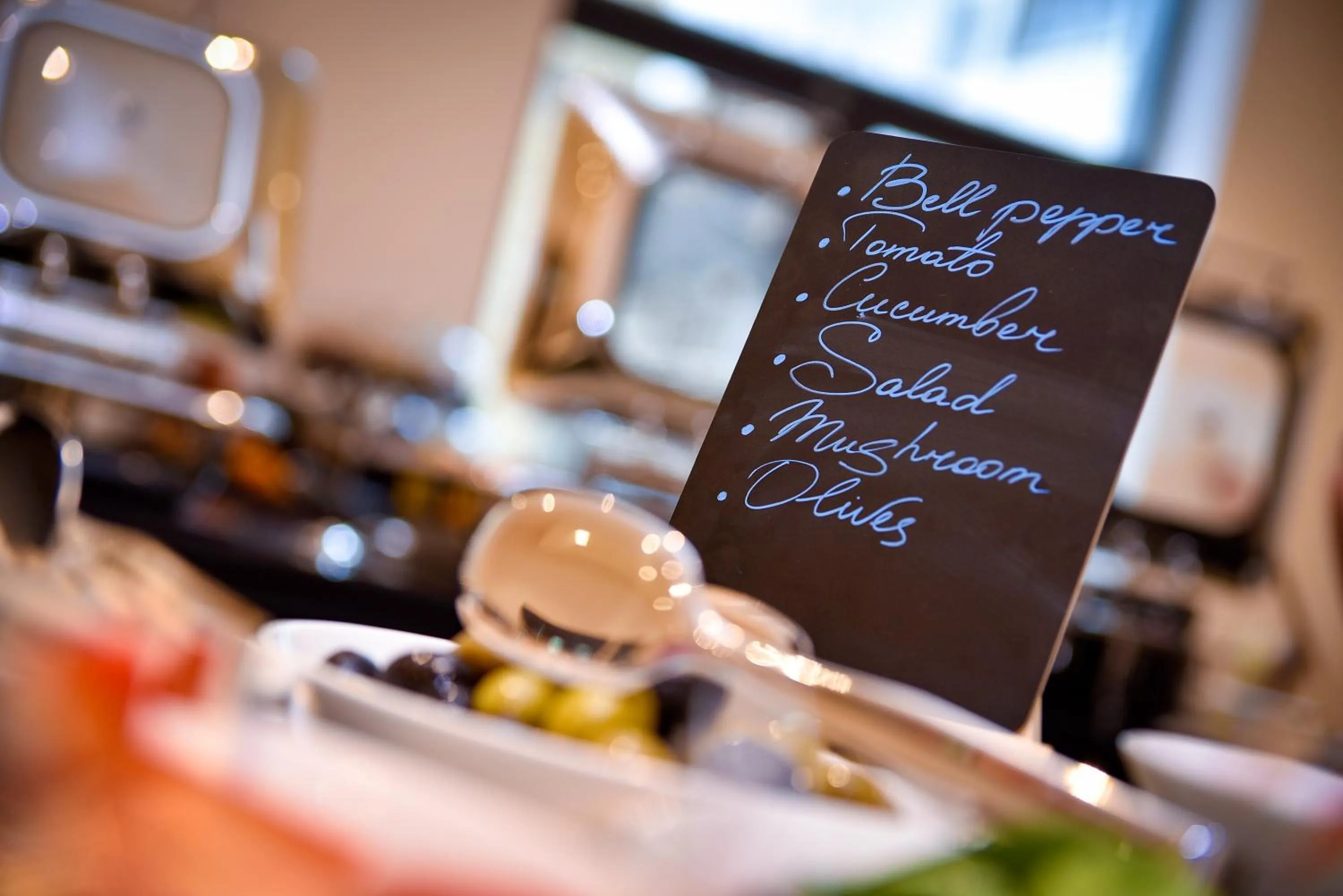 Food and drinks in Ramada Hotel & Suites by Wyndham Yerevan