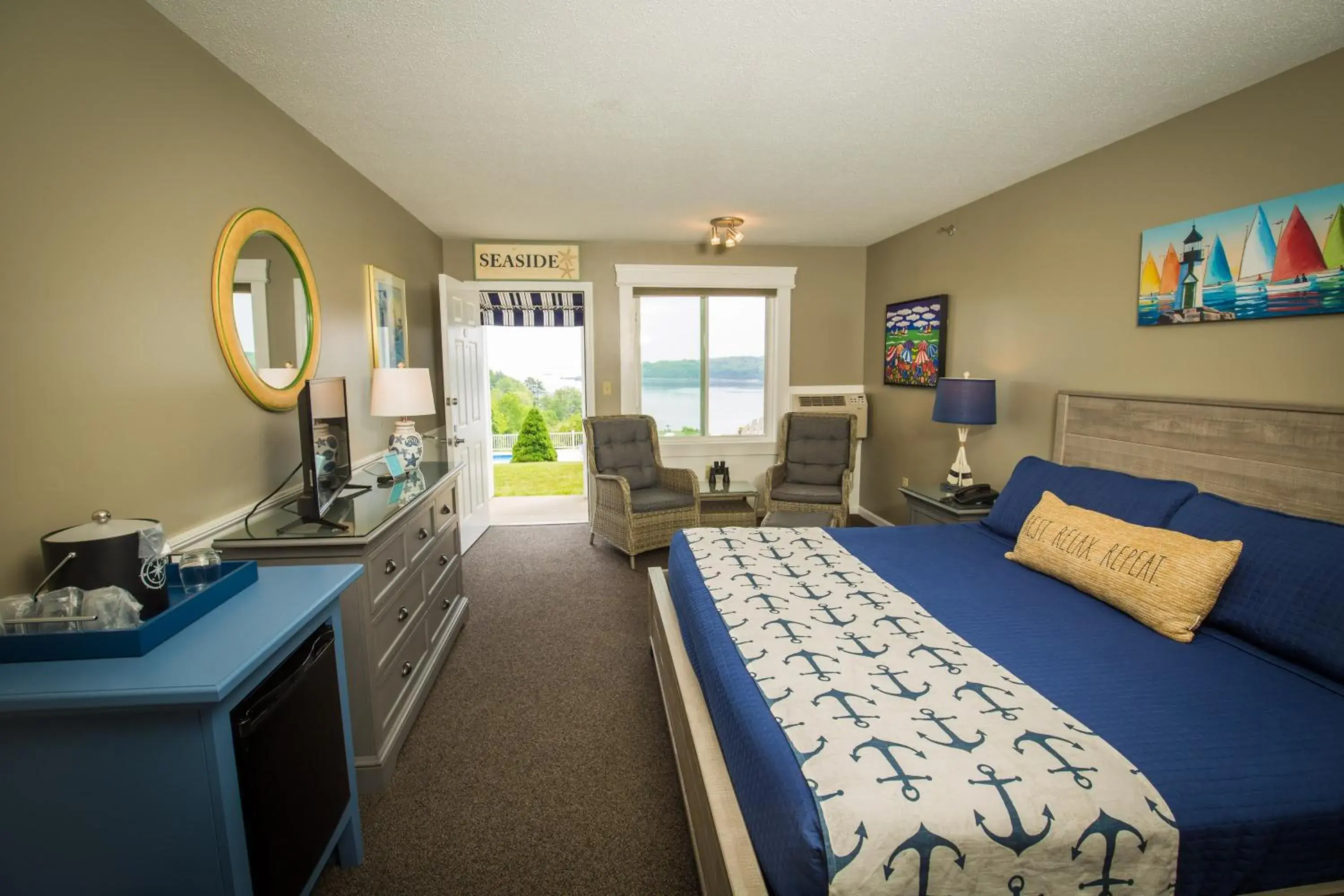 King Room with Ocean View in Strawberry Hill Seaside Inn King Room with Ocean View in Strawberry Hill Seaside Inn
