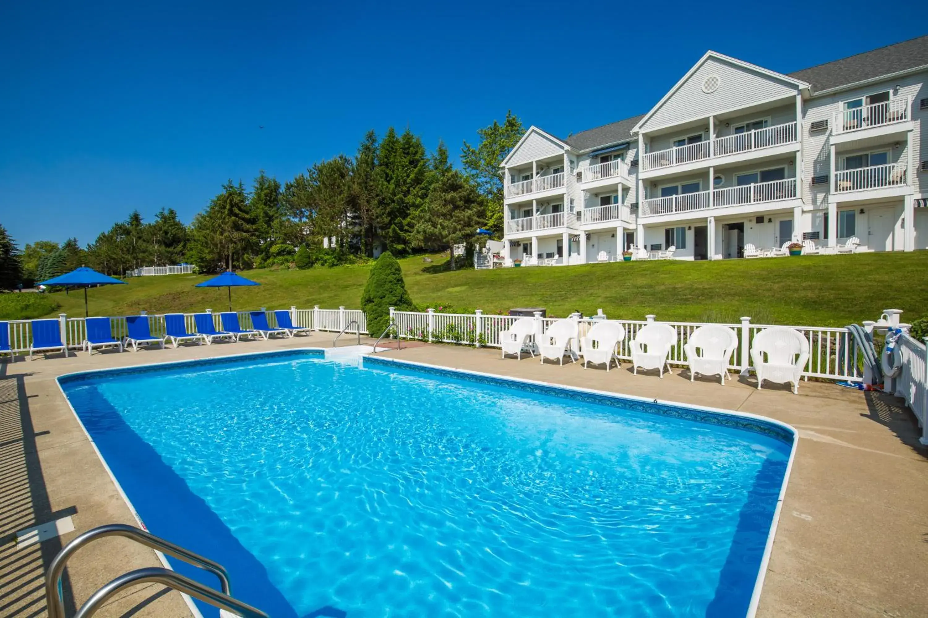 Strawberry Hill Seaside Inn Strawberry Hill Seaside Inn