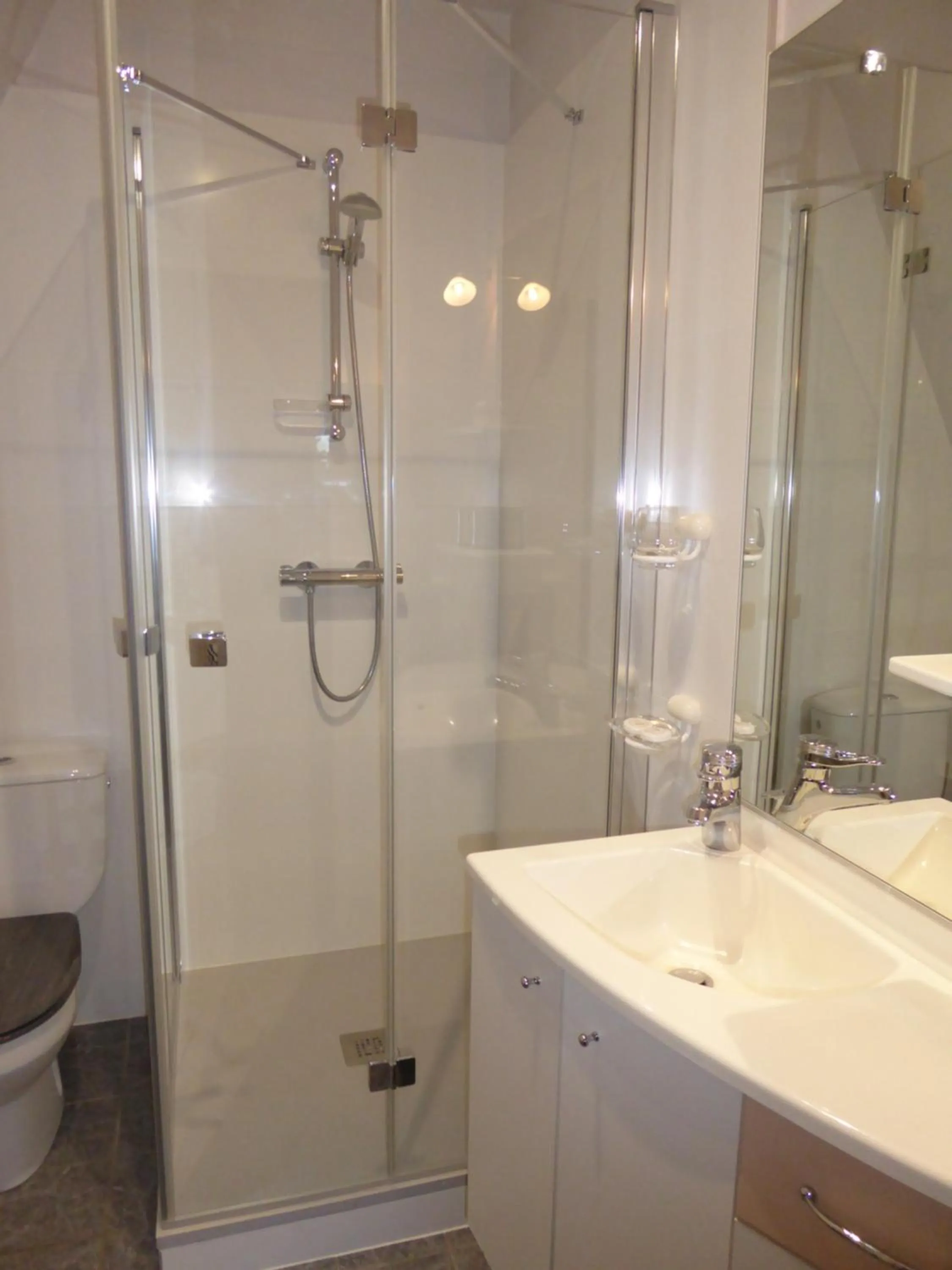 Shower in Le Clos du Pont Martin