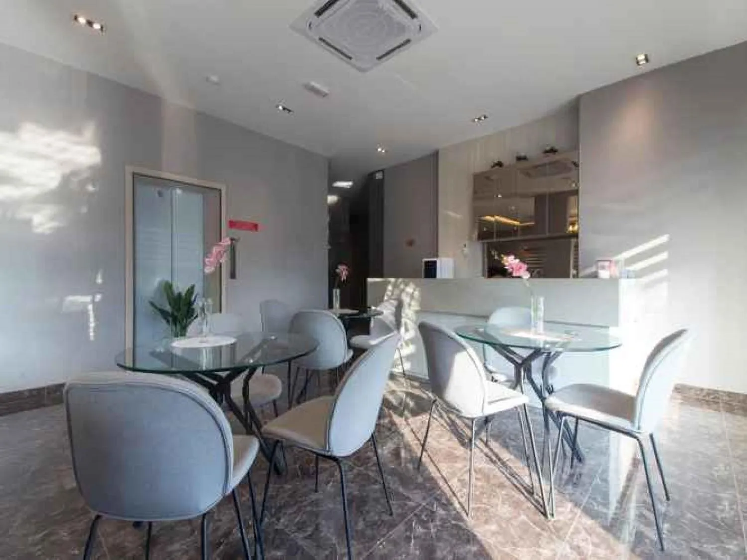 Lounge or bar in De Cyber Boutique Hotel