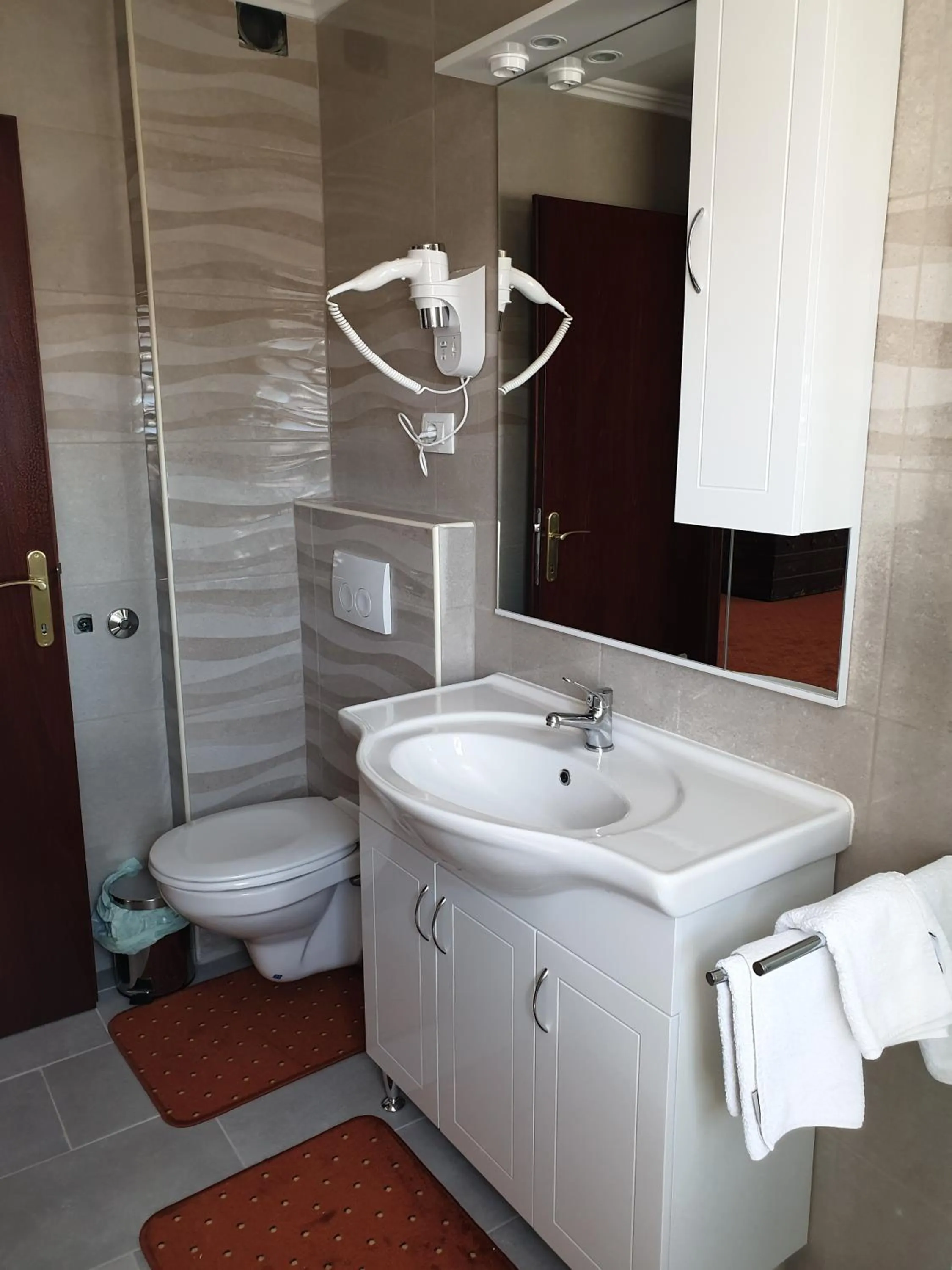 Shower in Hotel Miramare