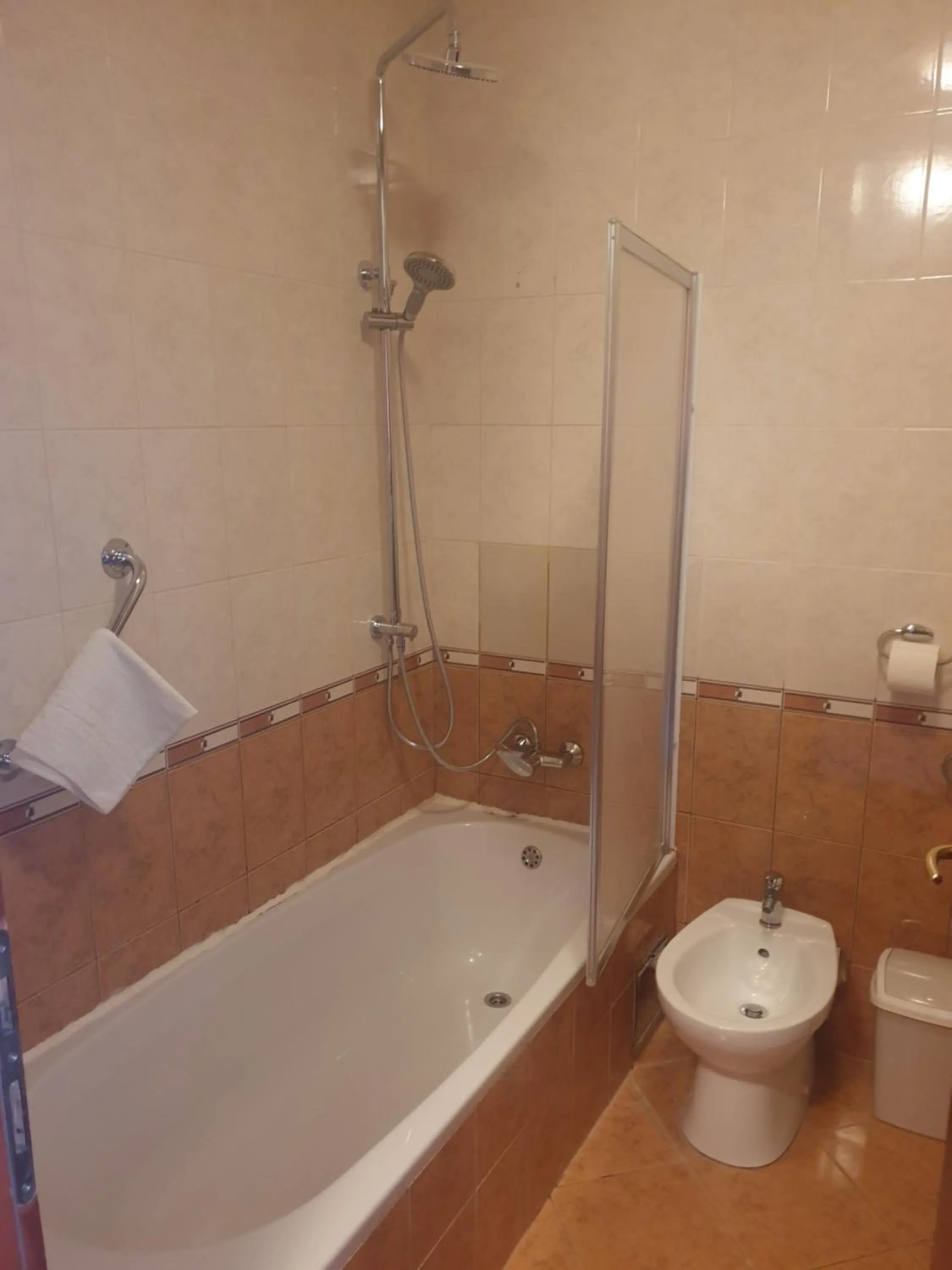 Shower in Hotel Miramare