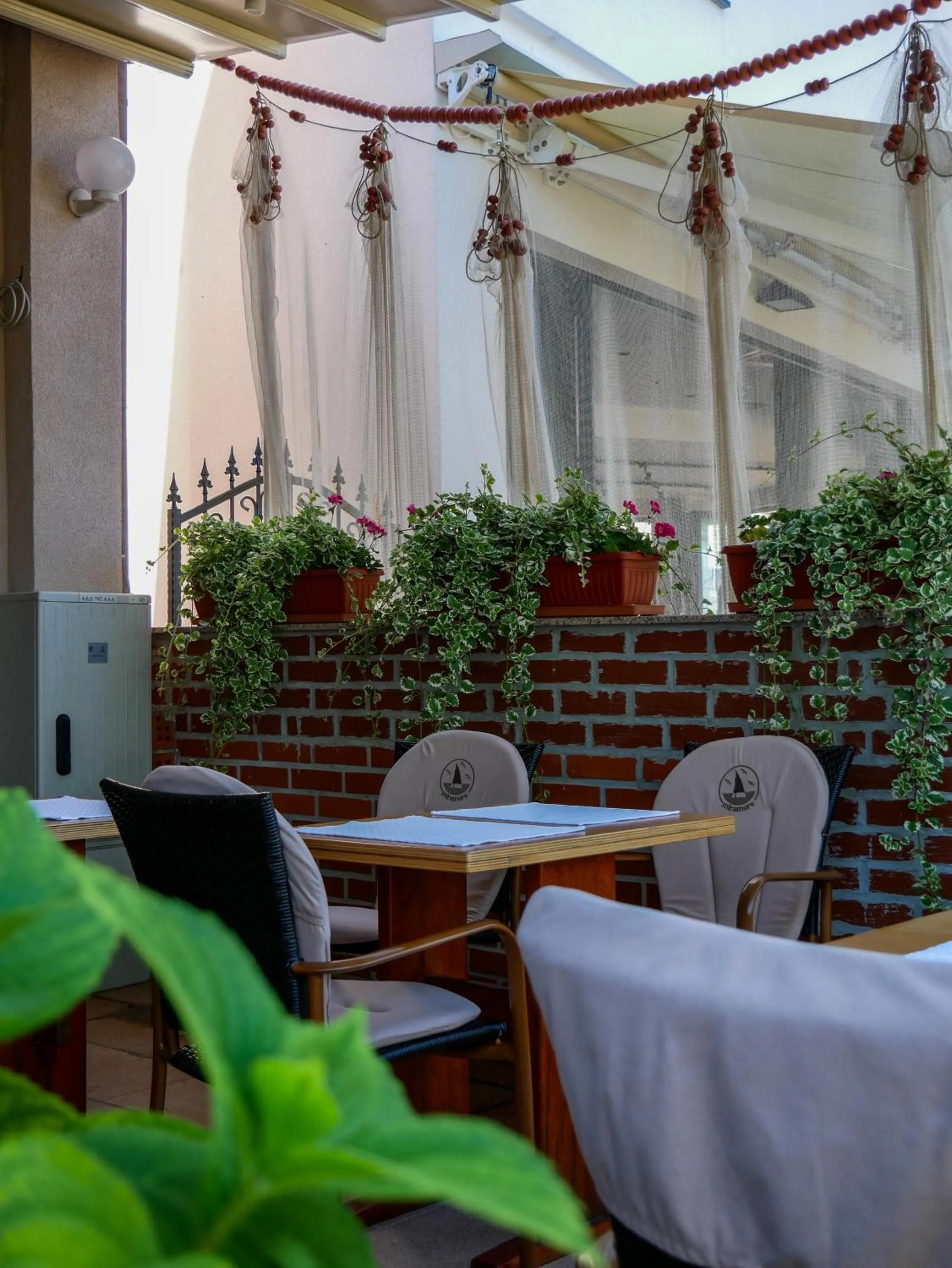 Restaurant/places to eat in Hotel Miramare