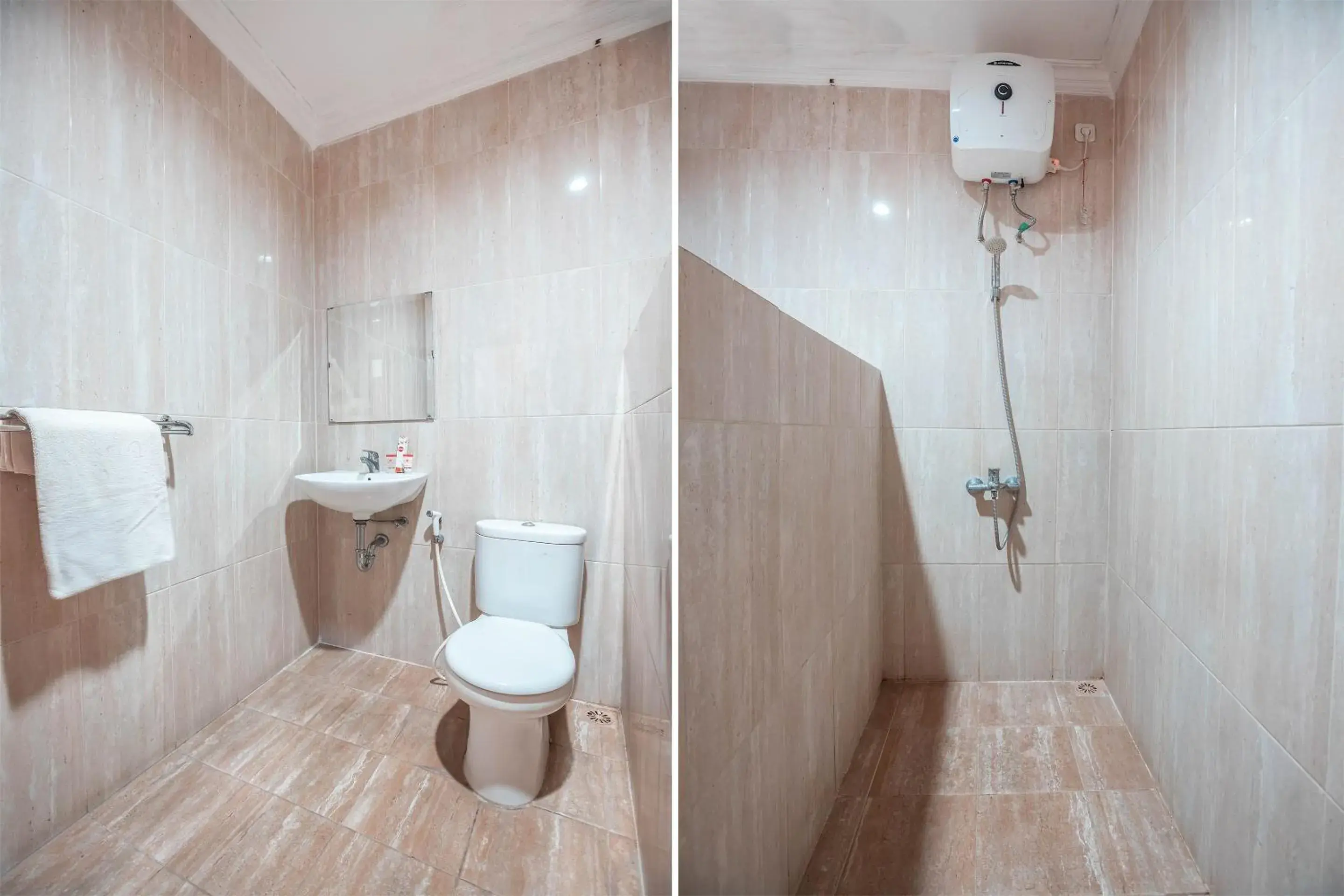 Bathroom in Hotel O Bunga Karang Hotel Bathroom in Hotel O Bunga Karang Hotel