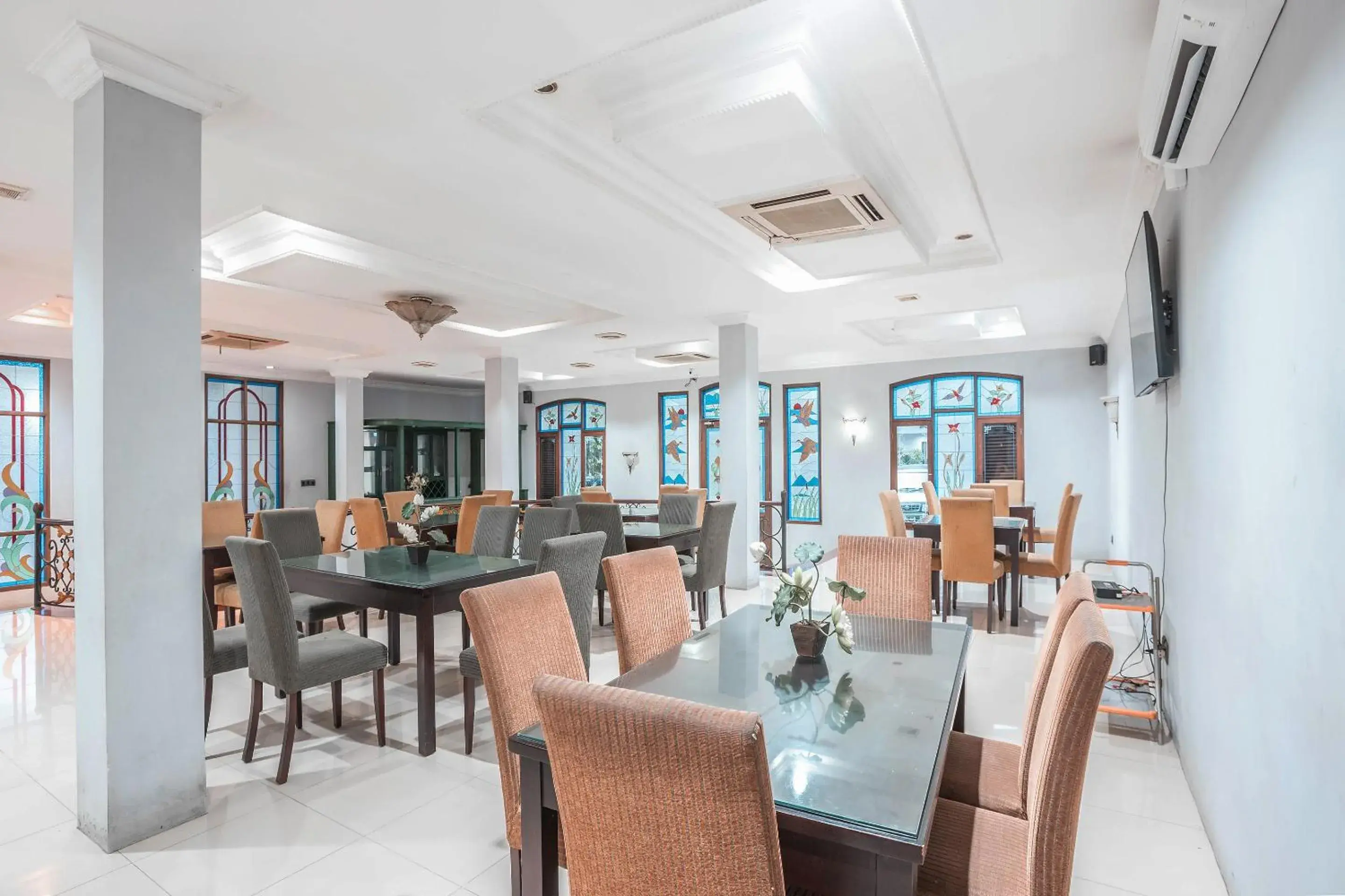 Restaurant/places to eat in Hotel O Bunga Karang Hotel Restaurant/places to eat in Hotel O Bunga Karang Hotel