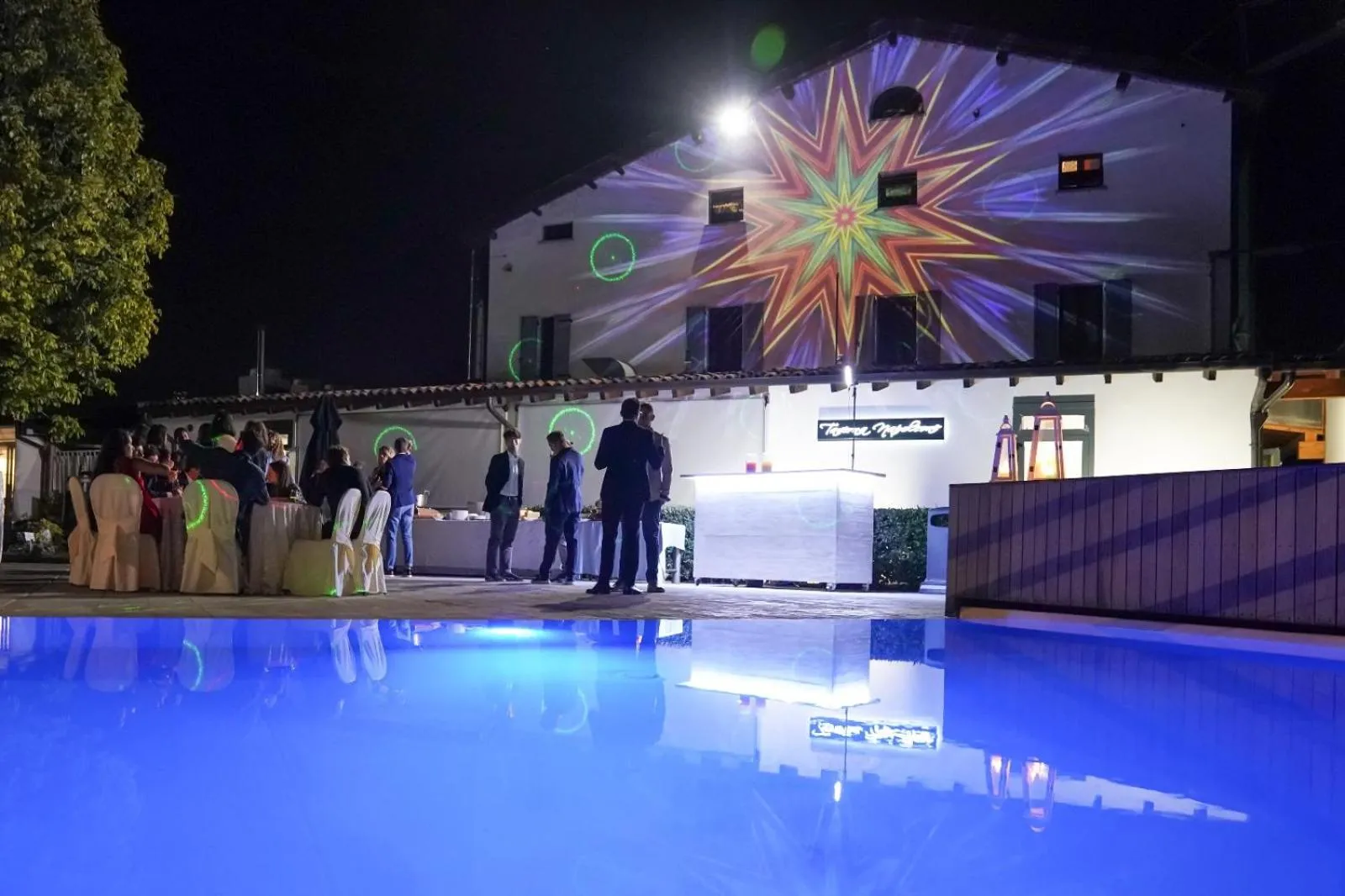 Evening entertainment in taverna napoleone