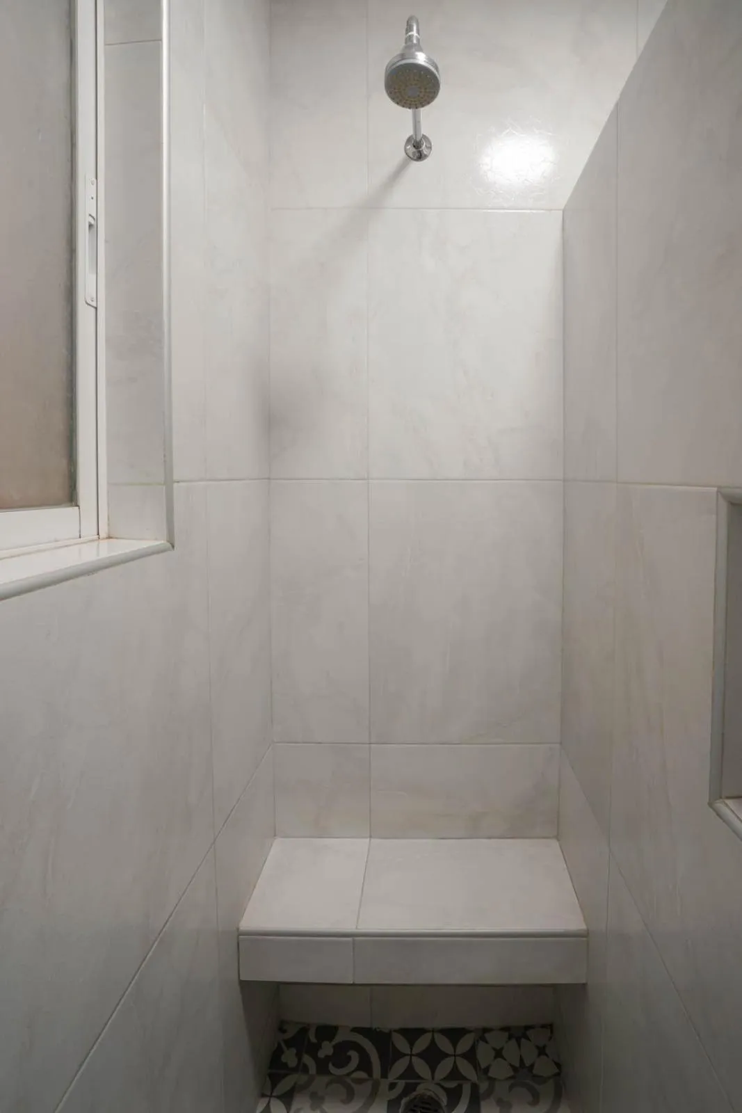 Shower in Hotel New York Ciudad de Mexico