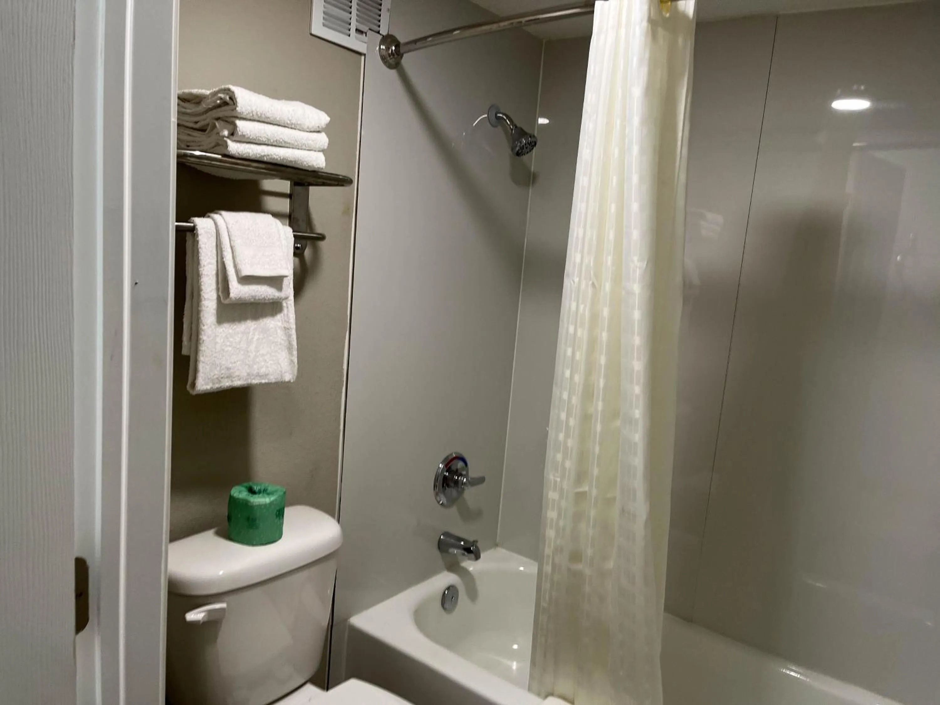 Bathroom in Suites West Memphis, AR - Memphis