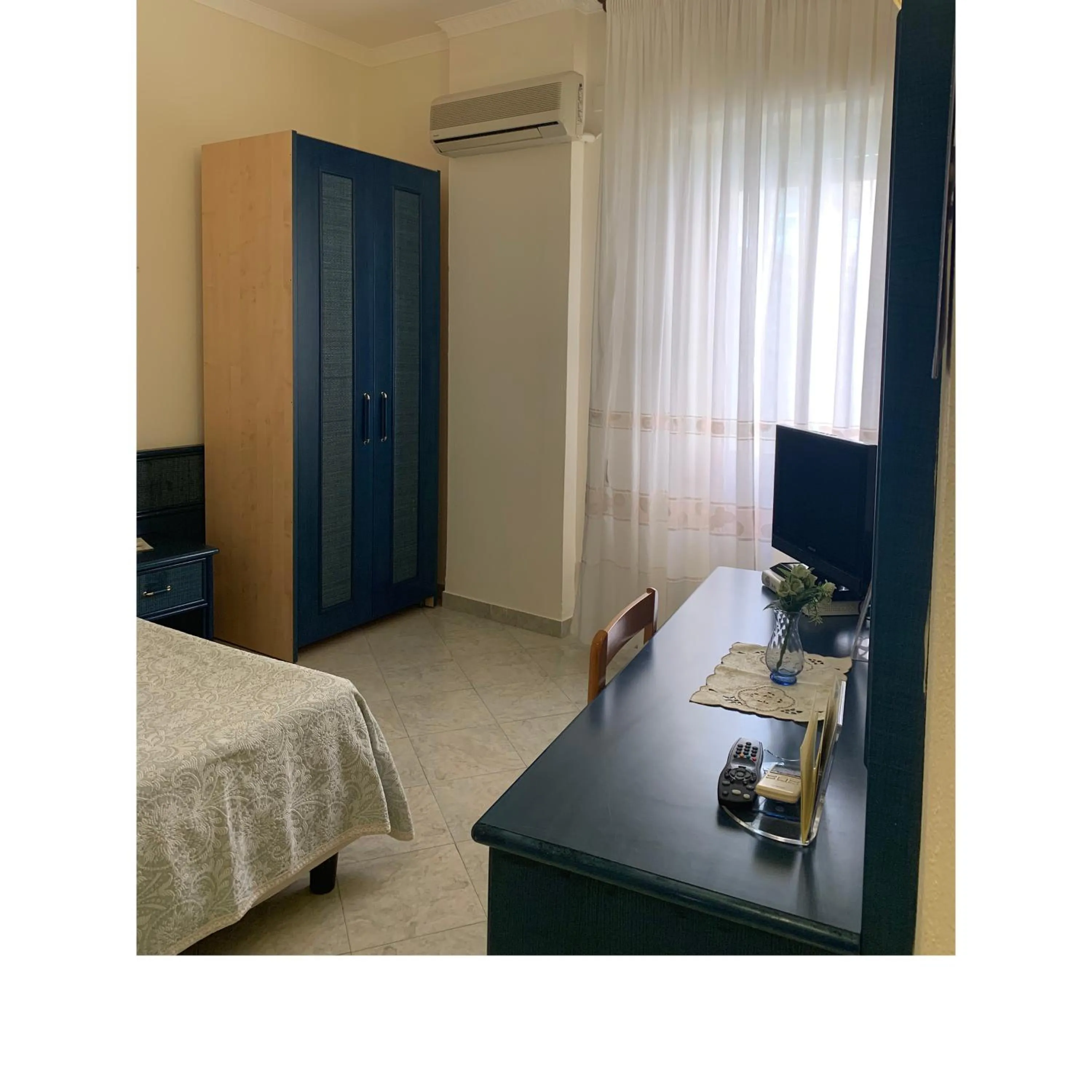 Bed in Hotel Mediterraneo