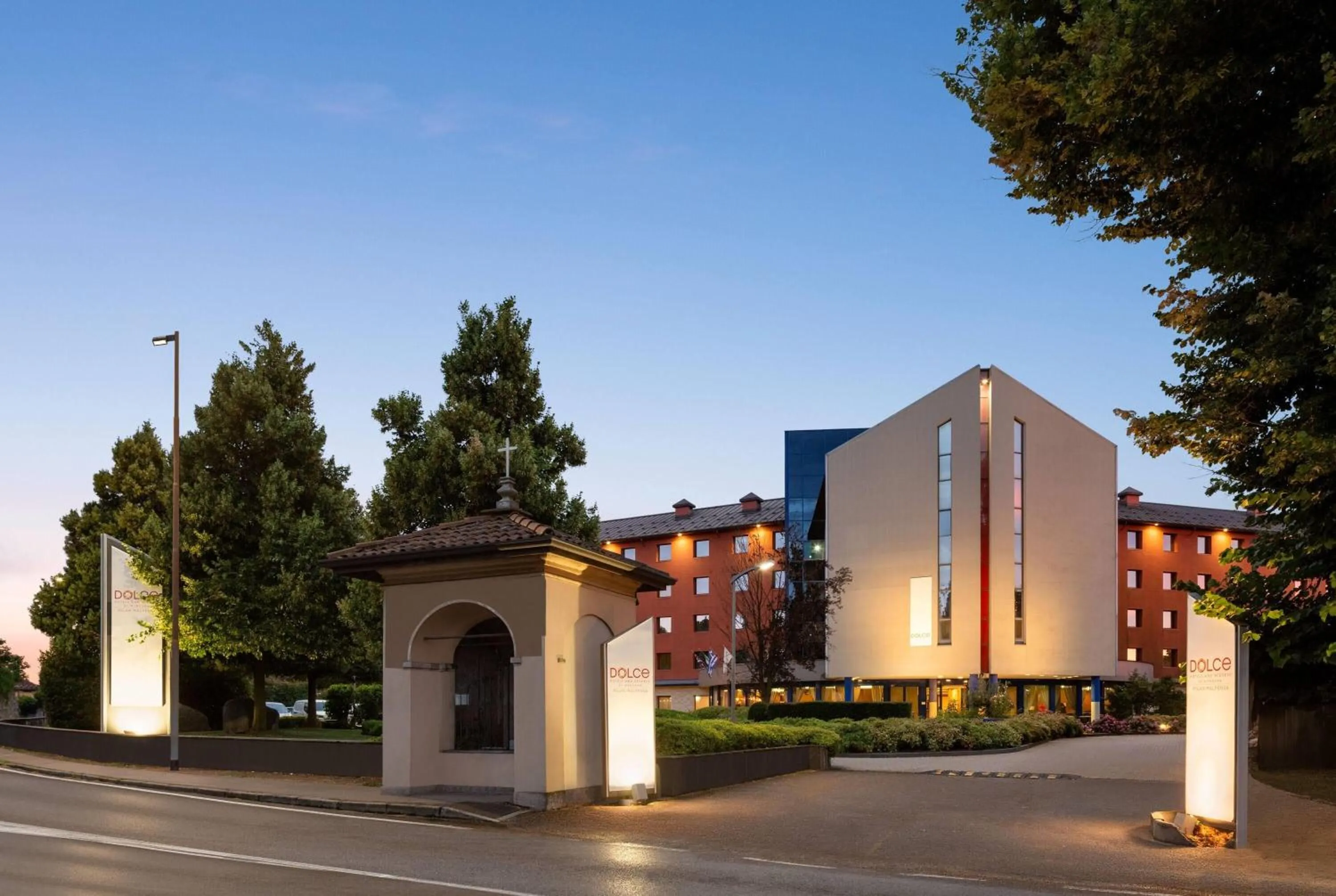 Property building in Zeus Essence Dolce by Wyndham Milan Malpensa