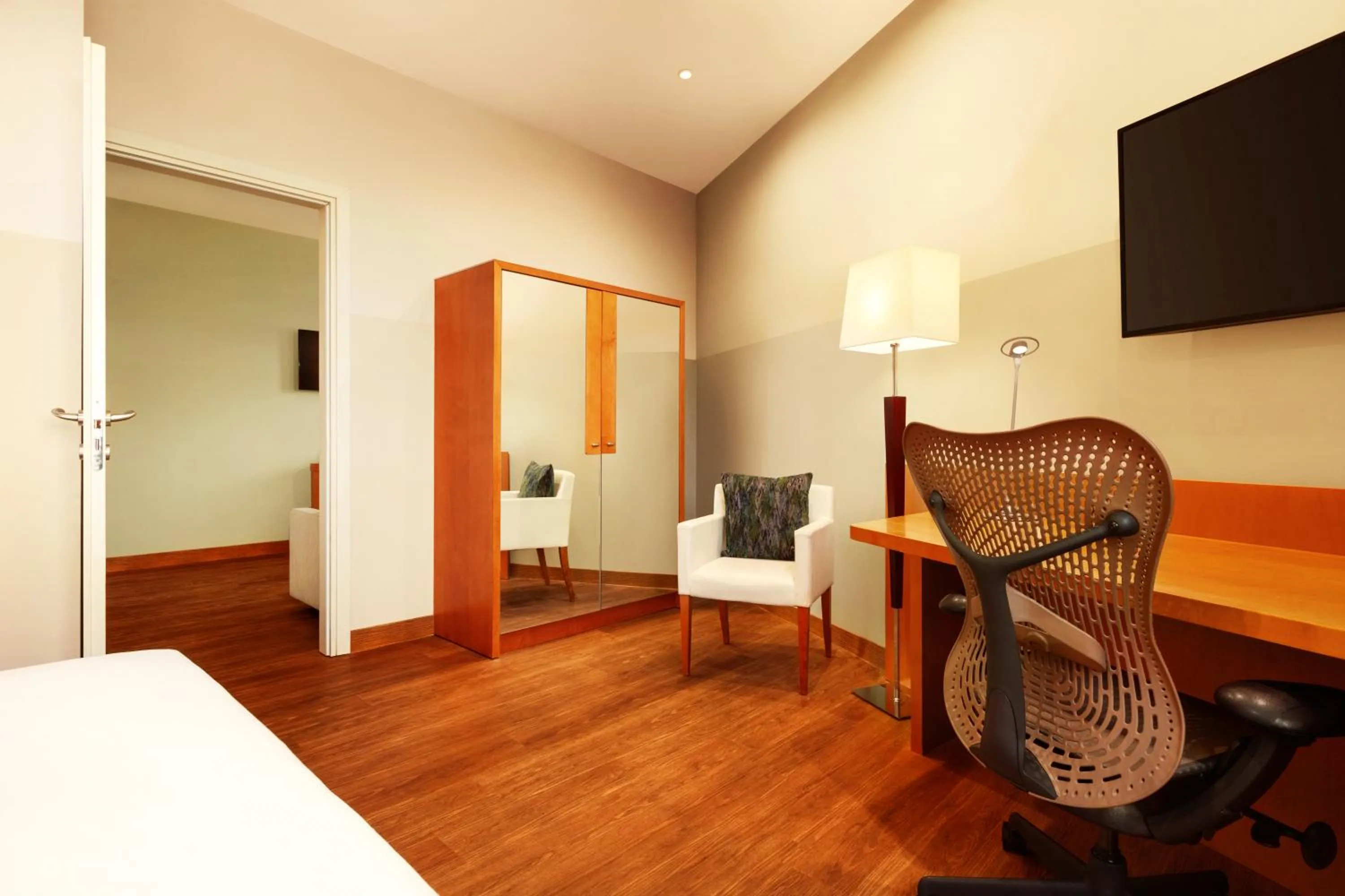 Bed in Zeus Essence Dolce by Wyndham Milan Malpensa