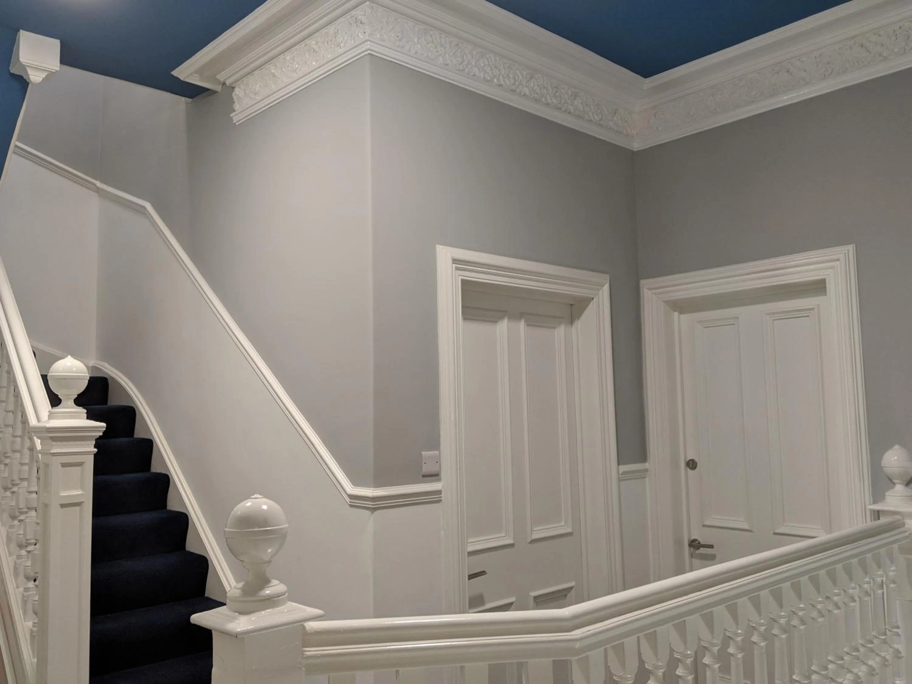 Falcon Crest Guest House