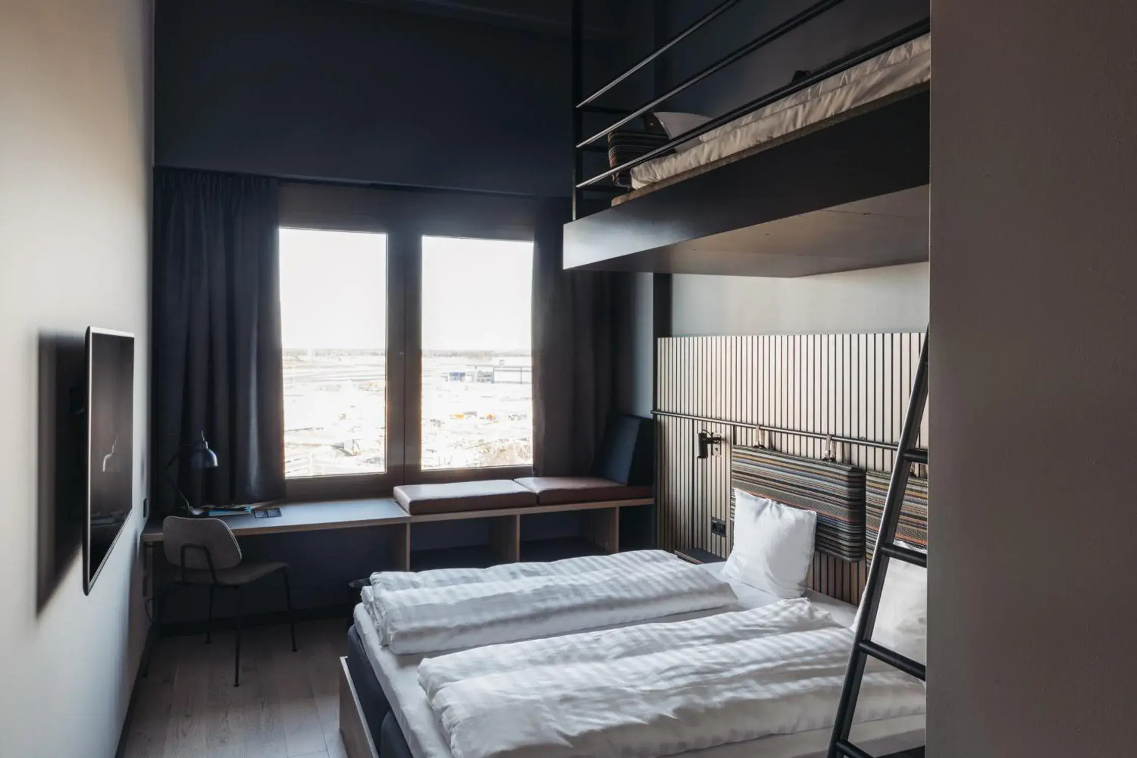 bunk bed, Bed in Comfort Hotel Arlanda Airport Terminal bunk bed, Bed in Comfort Hotel Arlanda Airport Terminal