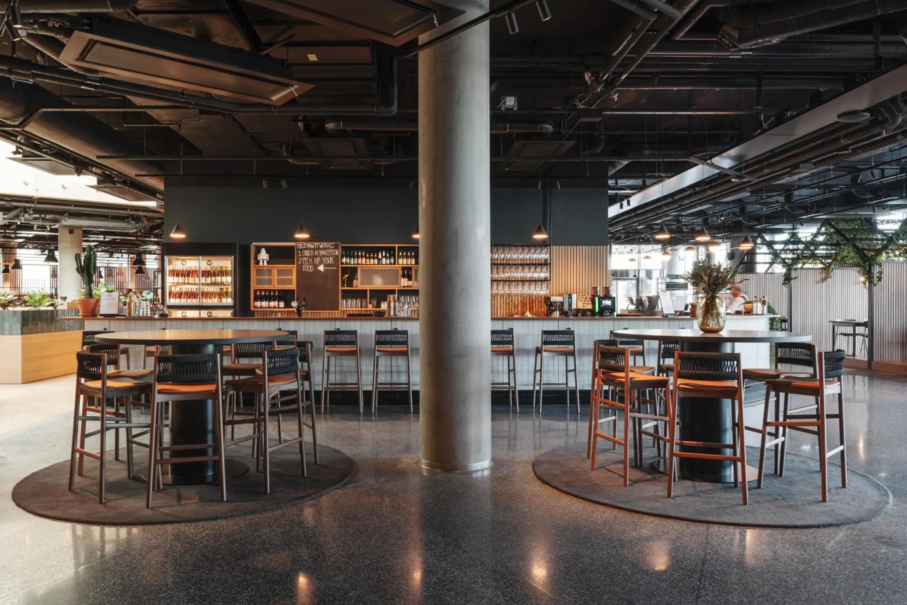 Restaurant/places to eat in Comfort Hotel Arlanda Airport Terminal Restaurant/places to eat in Comfort Hotel Arlanda Airport Terminal