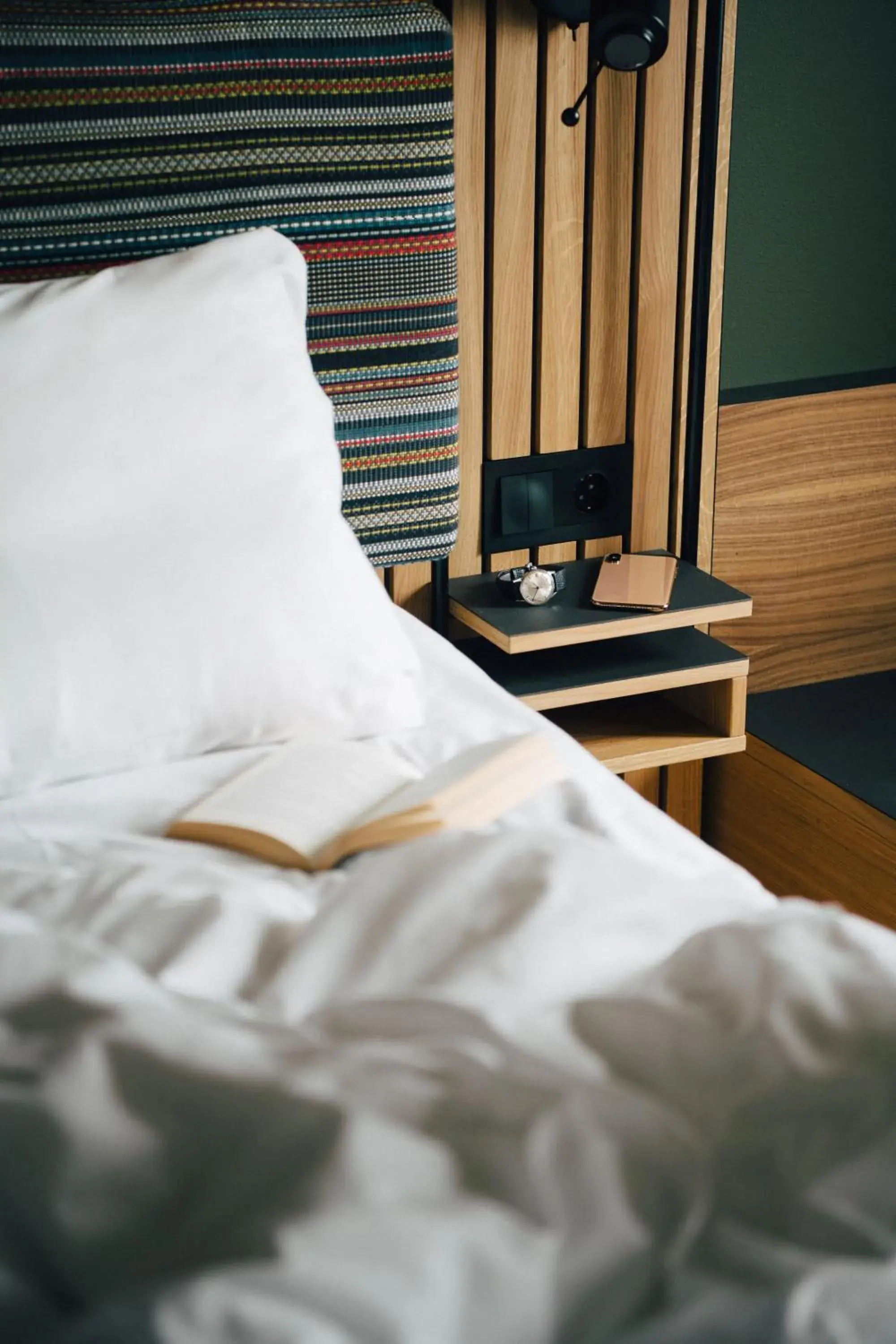 Property building, Bed in Comfort Hotel Arlanda Airport Terminal Property building, Bed in Comfort Hotel Arlanda Airport Terminal