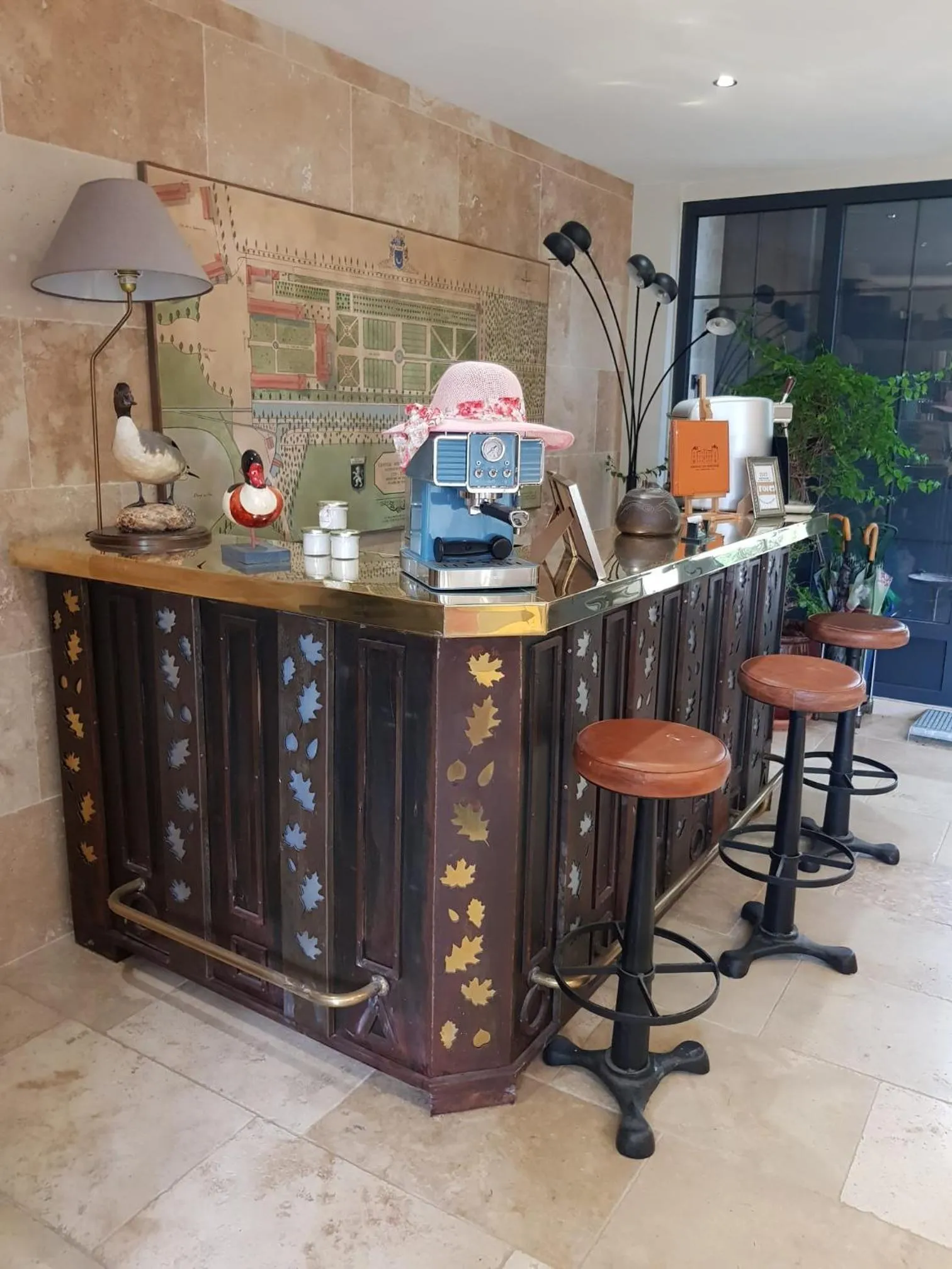 Property building in Chateau des Perichons