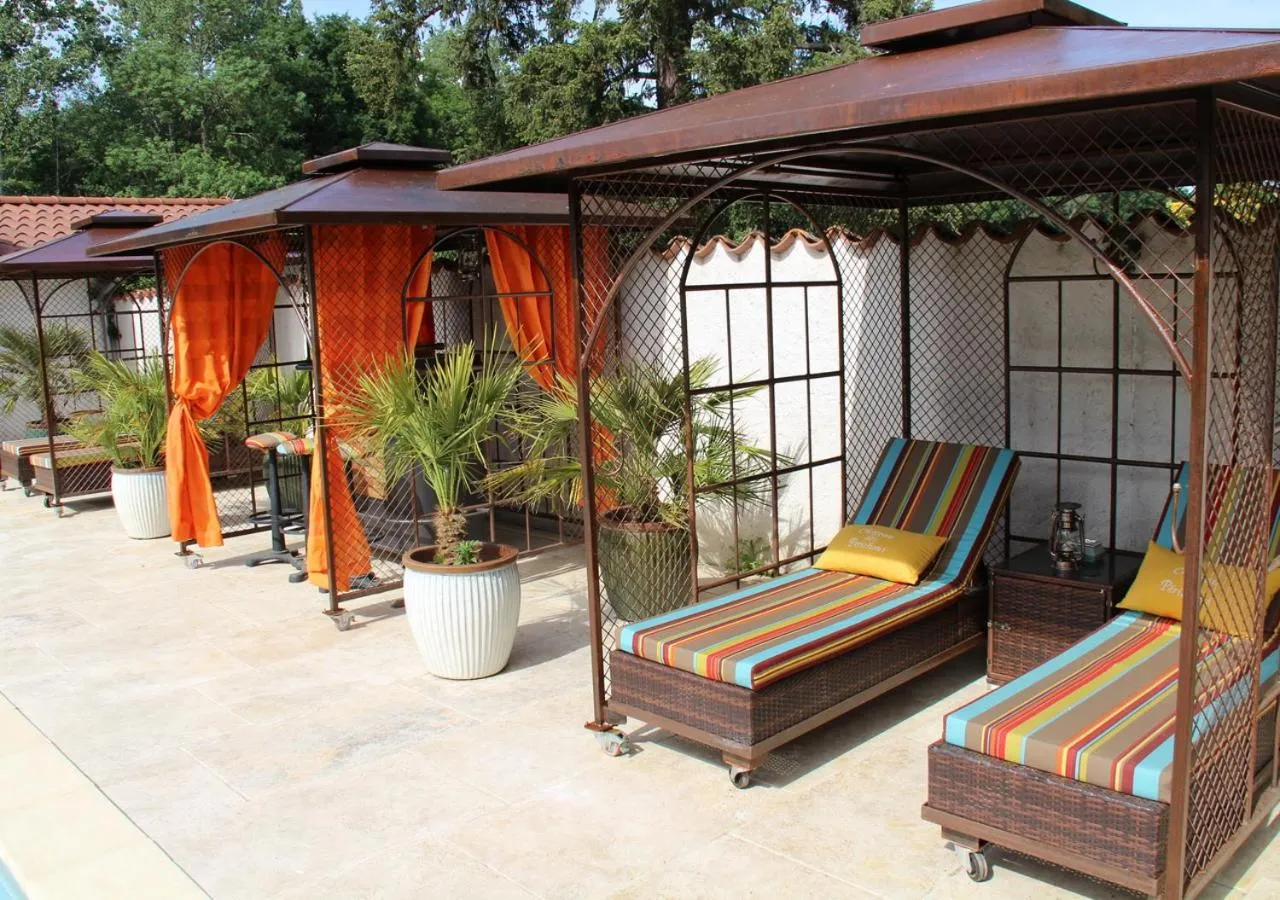 Solarium in Chateau des Perichons