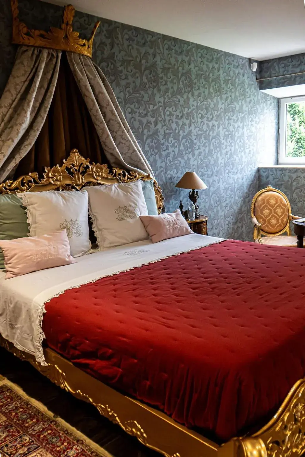 Deluxe Double Room in Chateau des Perichons Deluxe Double Room in Chateau des Perichons