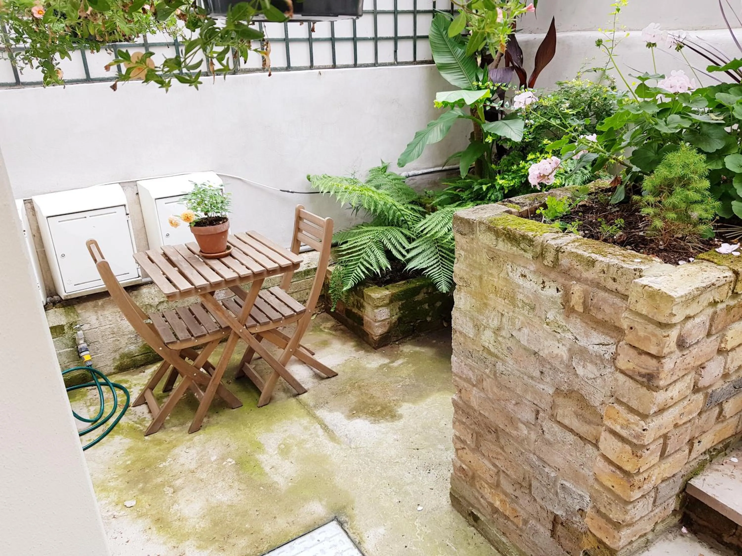 Patio in Pretty Maida Vale Apartments
