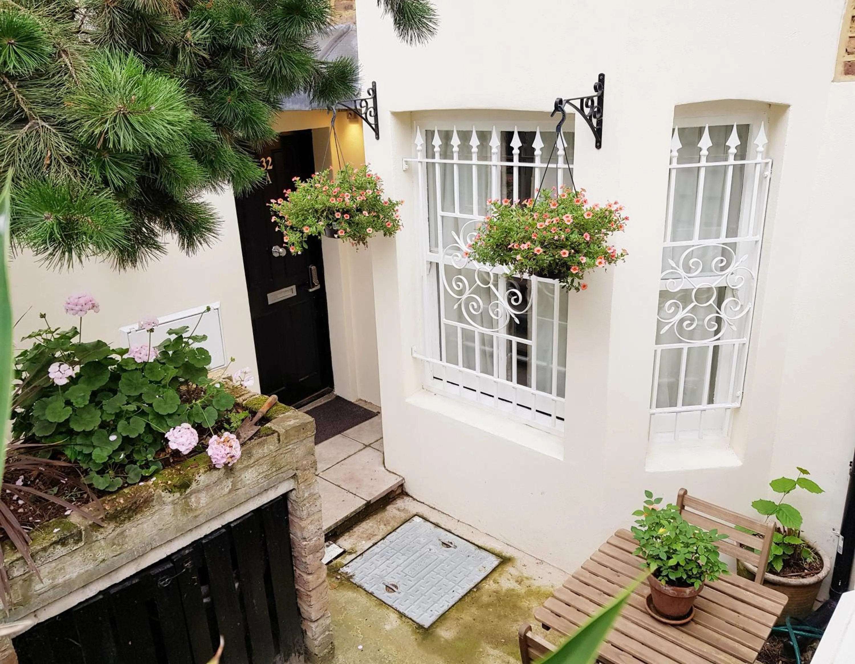 Patio in Pretty Maida Vale Apartments