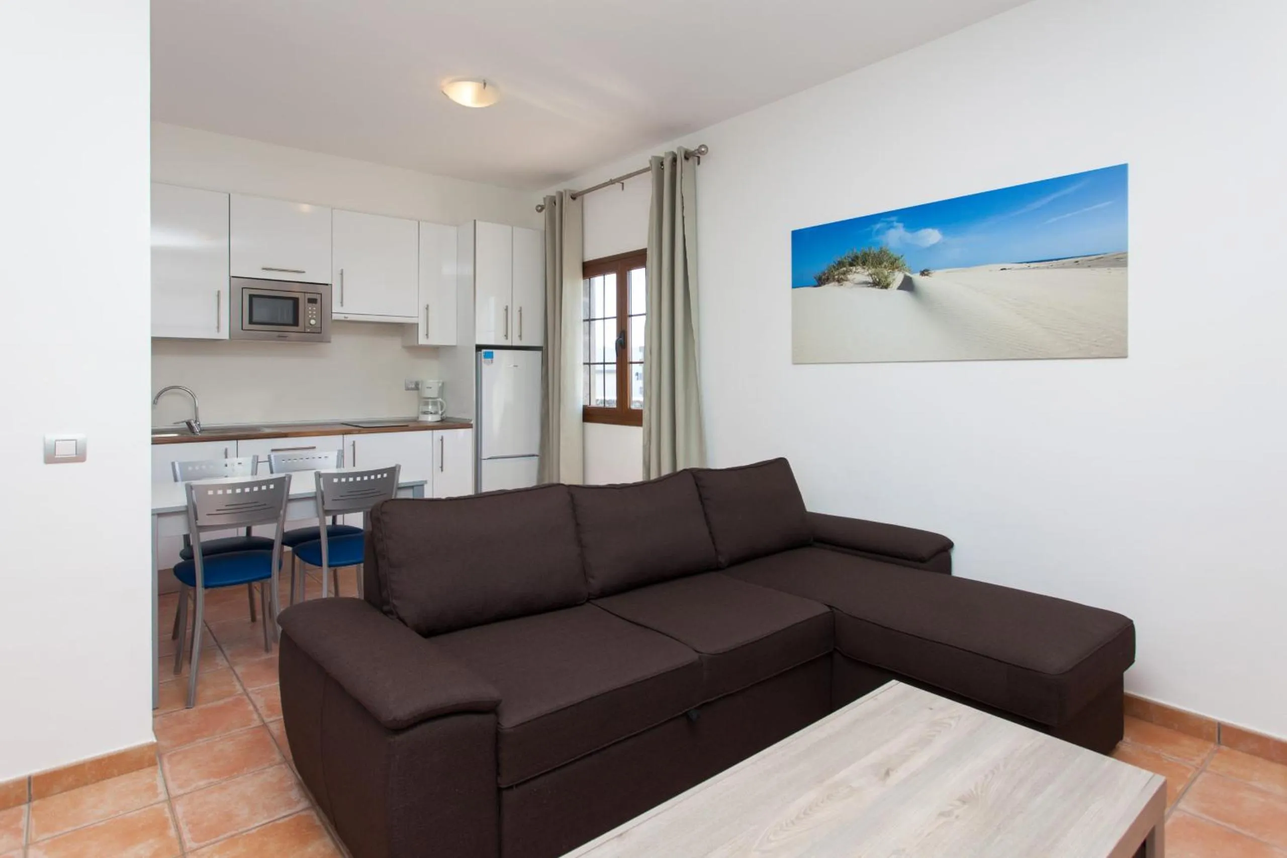 Communal lounge/ TV room in Villas & Apartamentos Tao Mazo