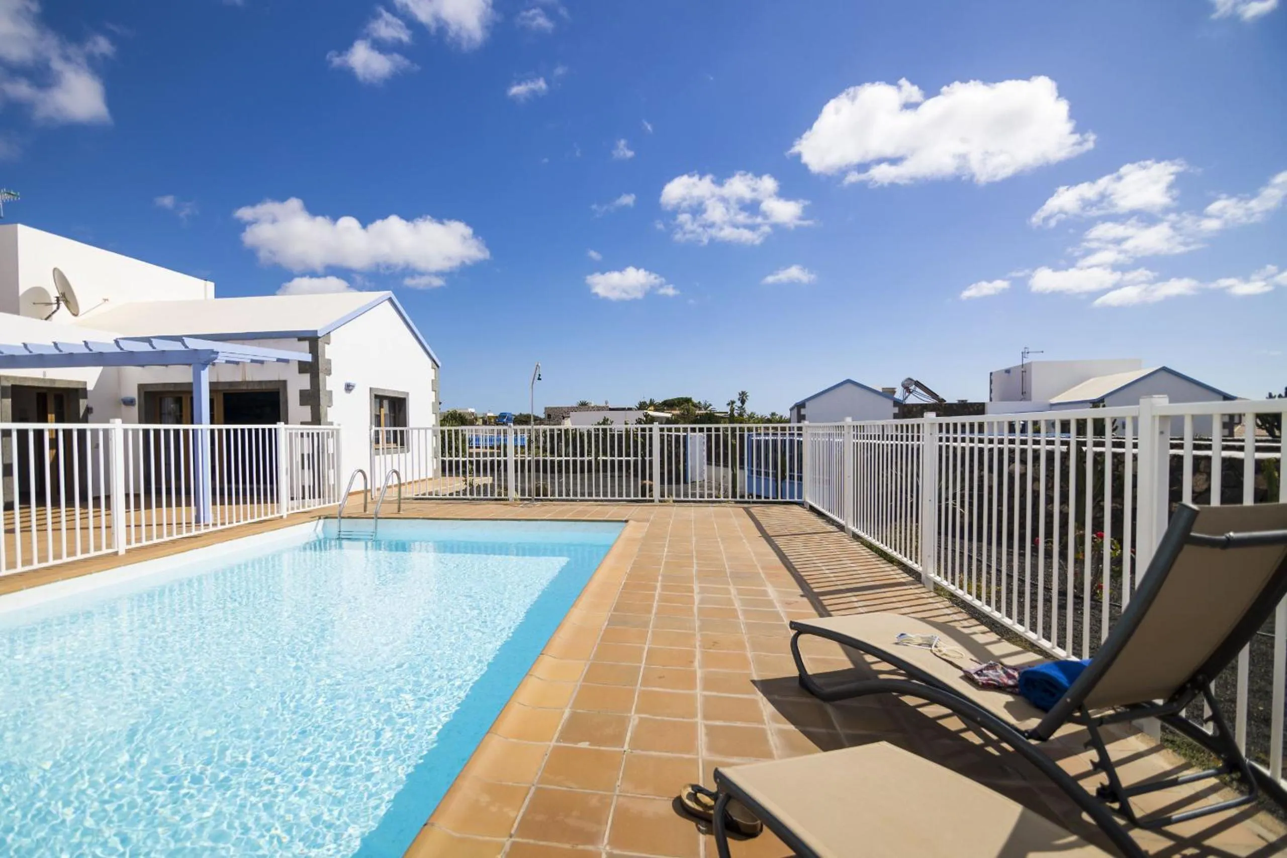 Swimming pool in Villas & Apartamentos Tao Mazo