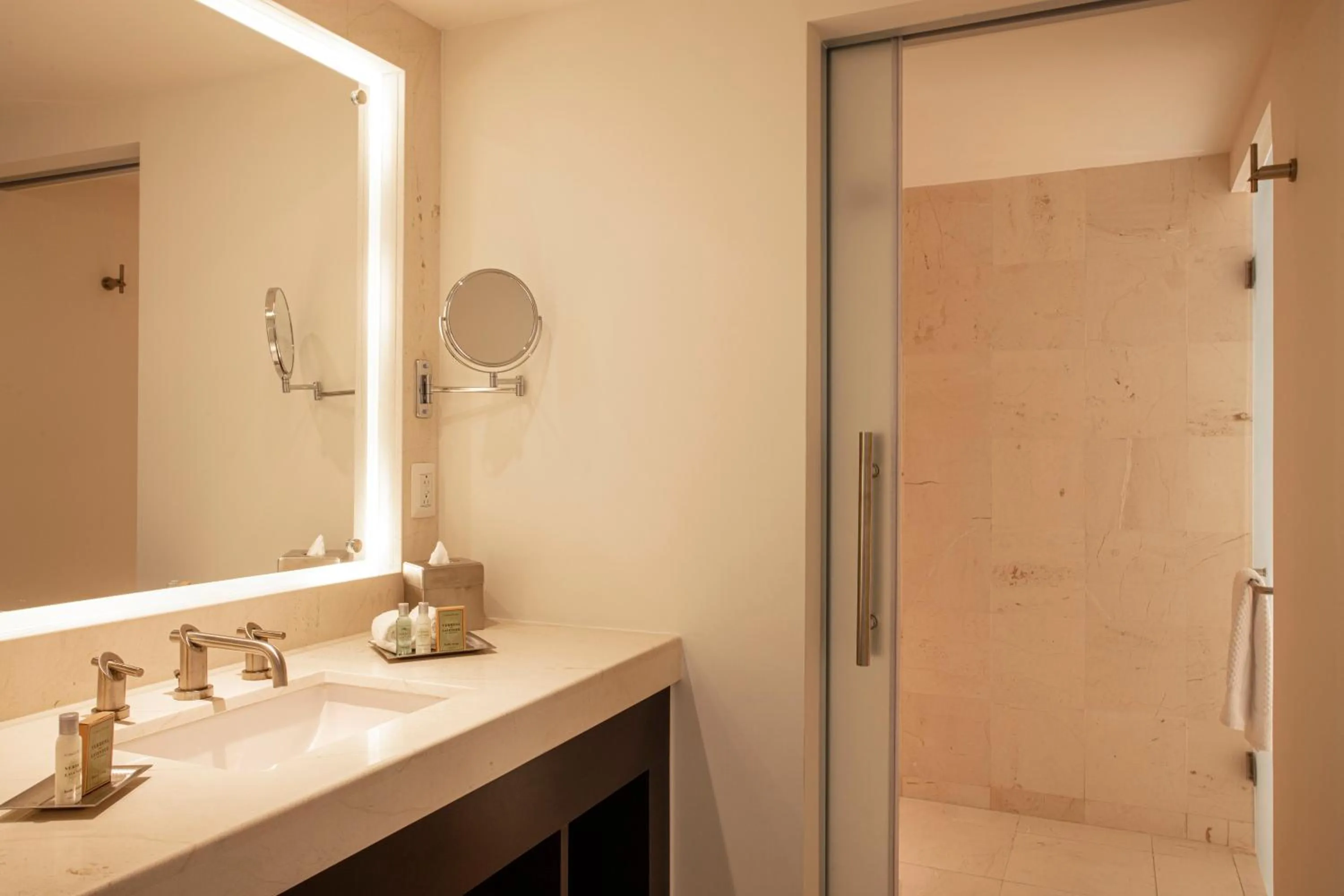 Bathroom in Doubletree By Hilton Toluca