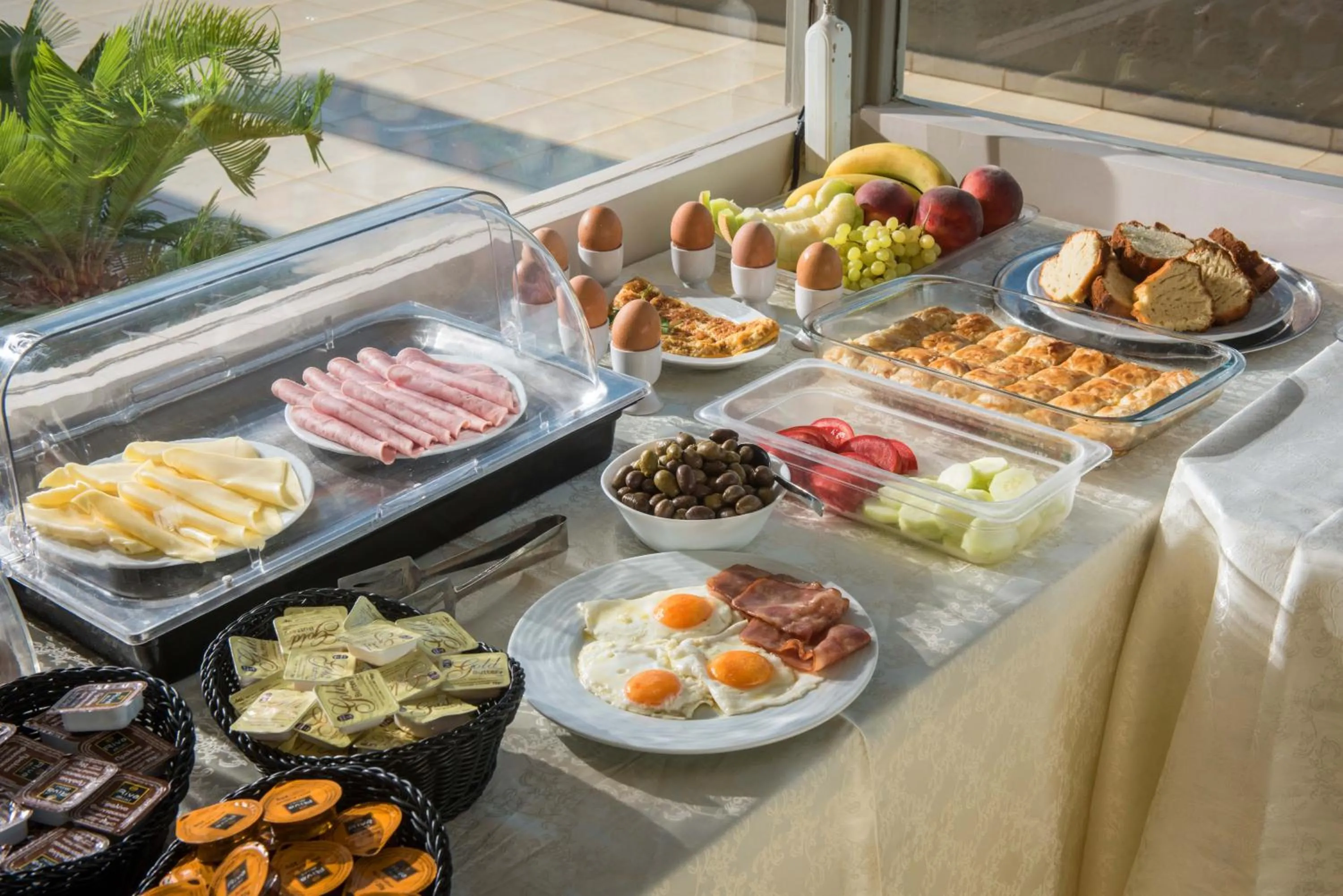 Breakfast in Thania Seaside Smotel - Adults Only