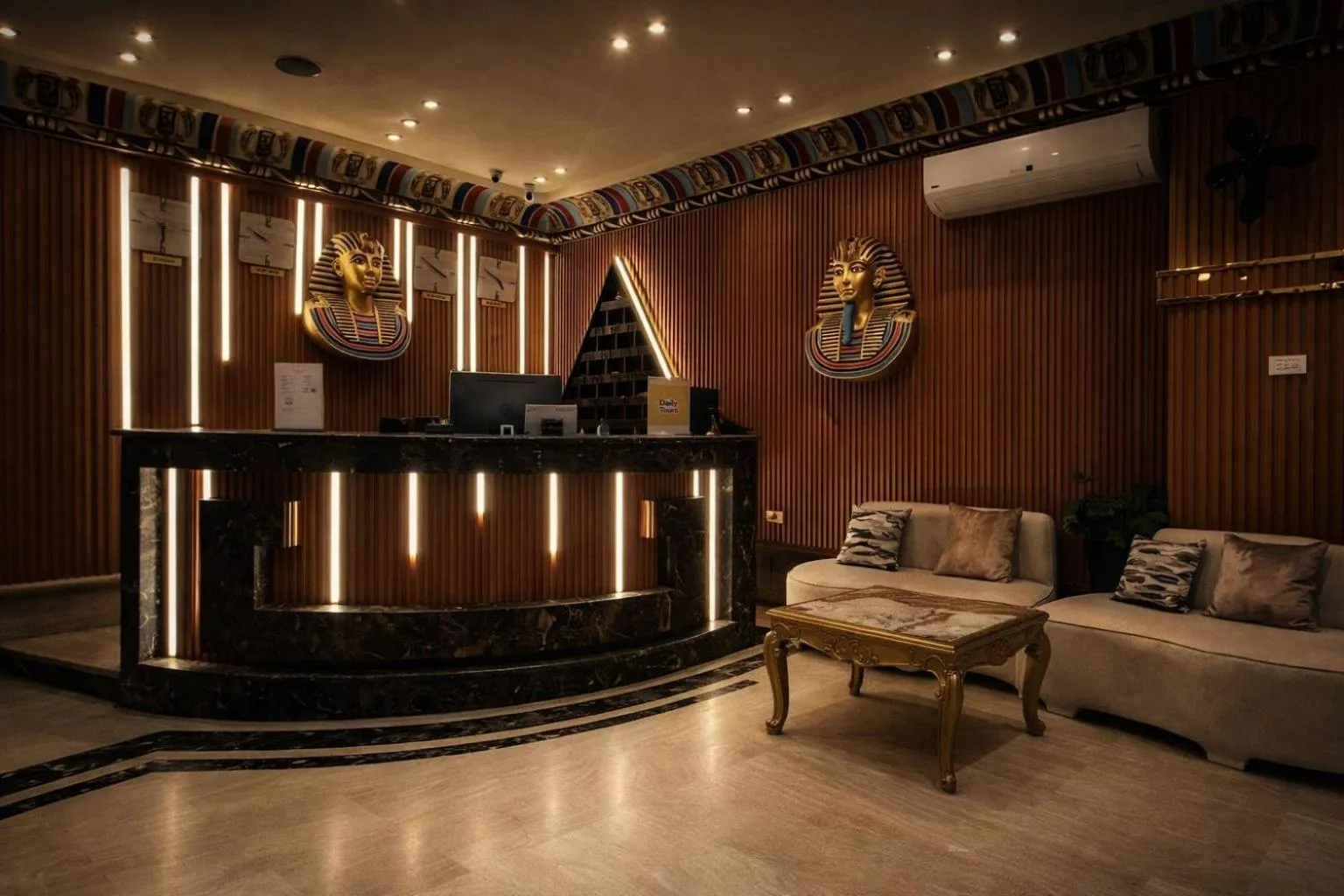 Living room in Giza Pyramids View Inn