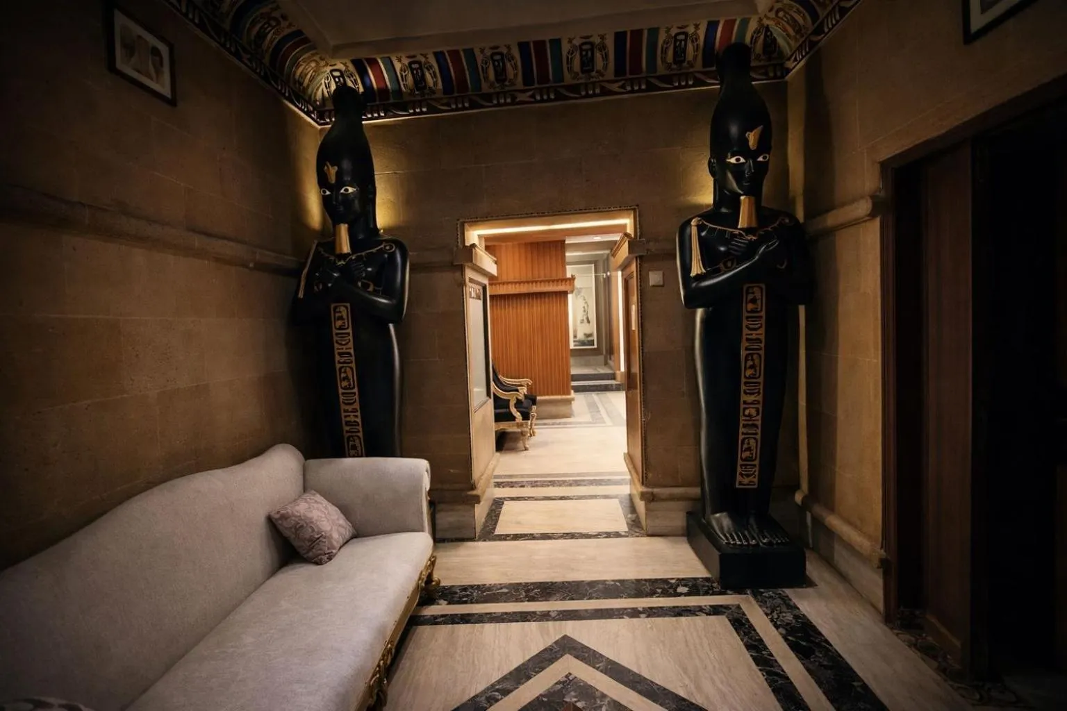 Seating area in Giza Pyramids View Inn