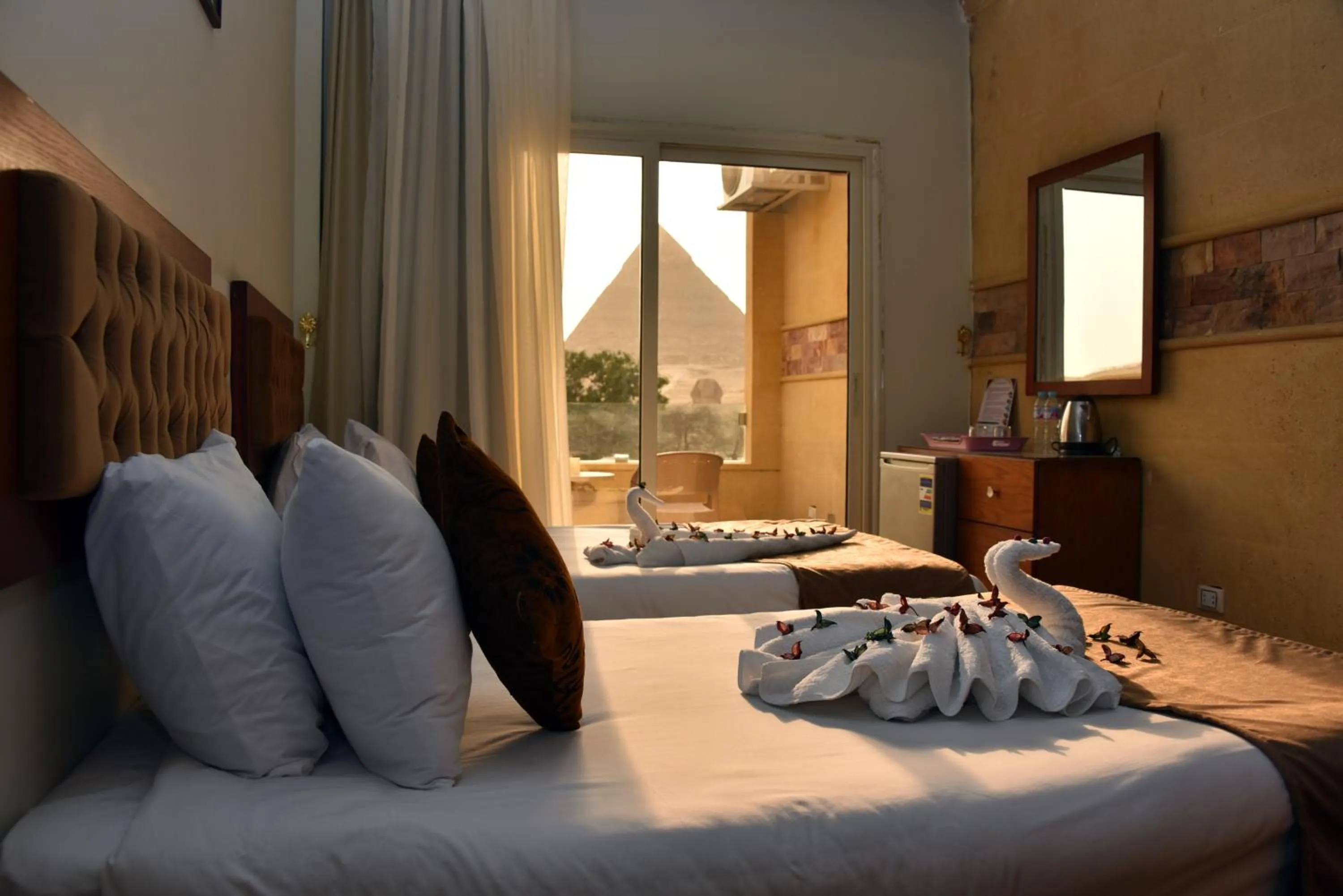 View (from property/room), Bed in Giza Pyramids View Inn