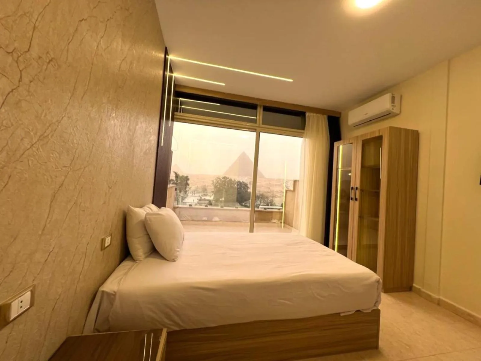 Bedroom, Bed in Giza Pyramids View Inn